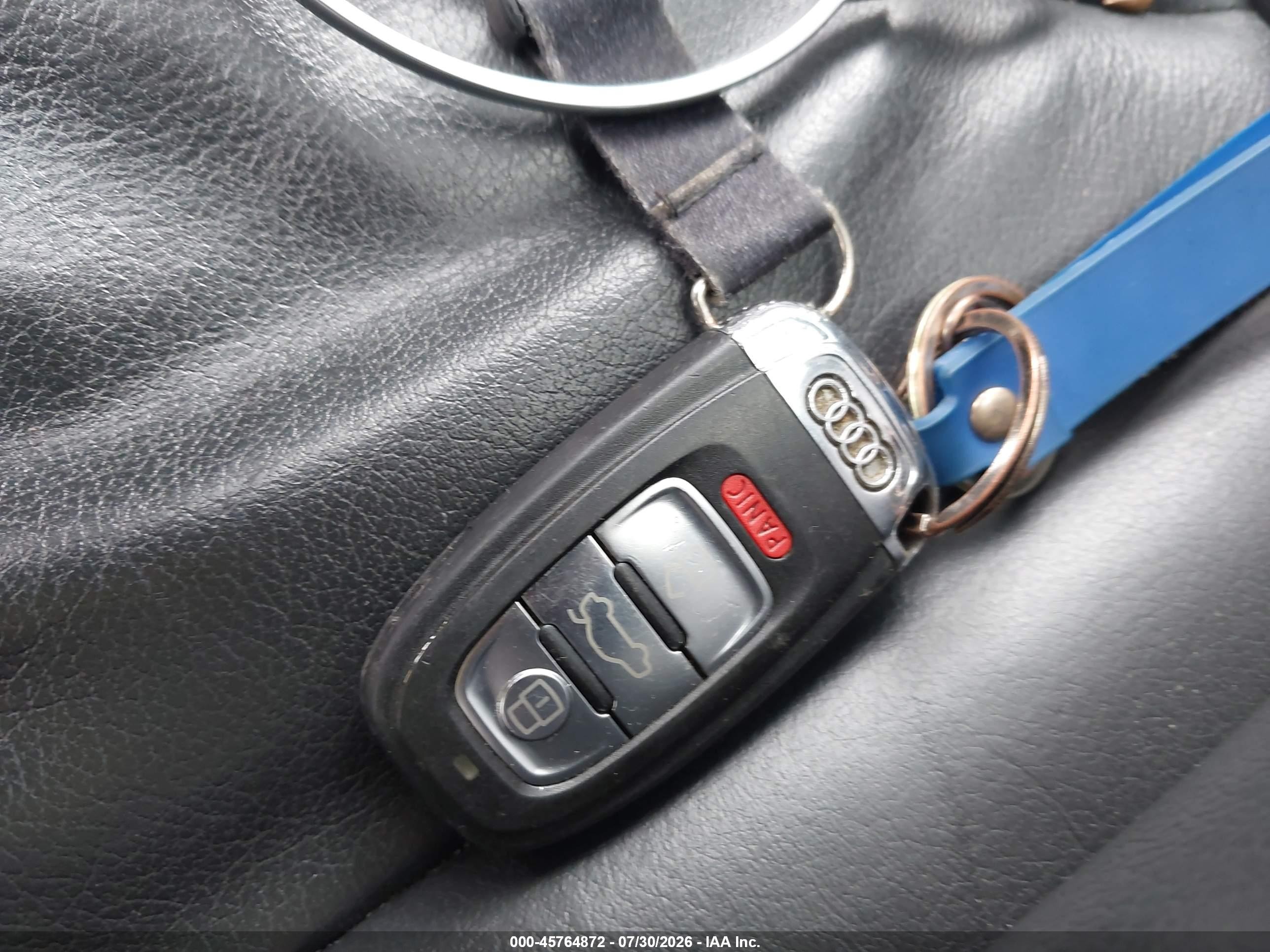 2011 Audi A5 2.0t Premium Черный vin: WAULFAFR4BA081733