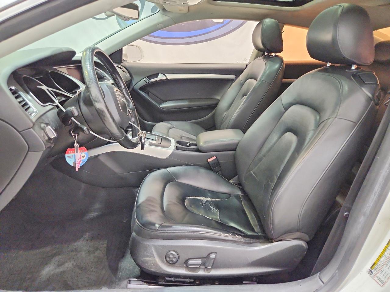 2012 Audi A5 Premium Plus White vin: WAULFAFR4CA004636