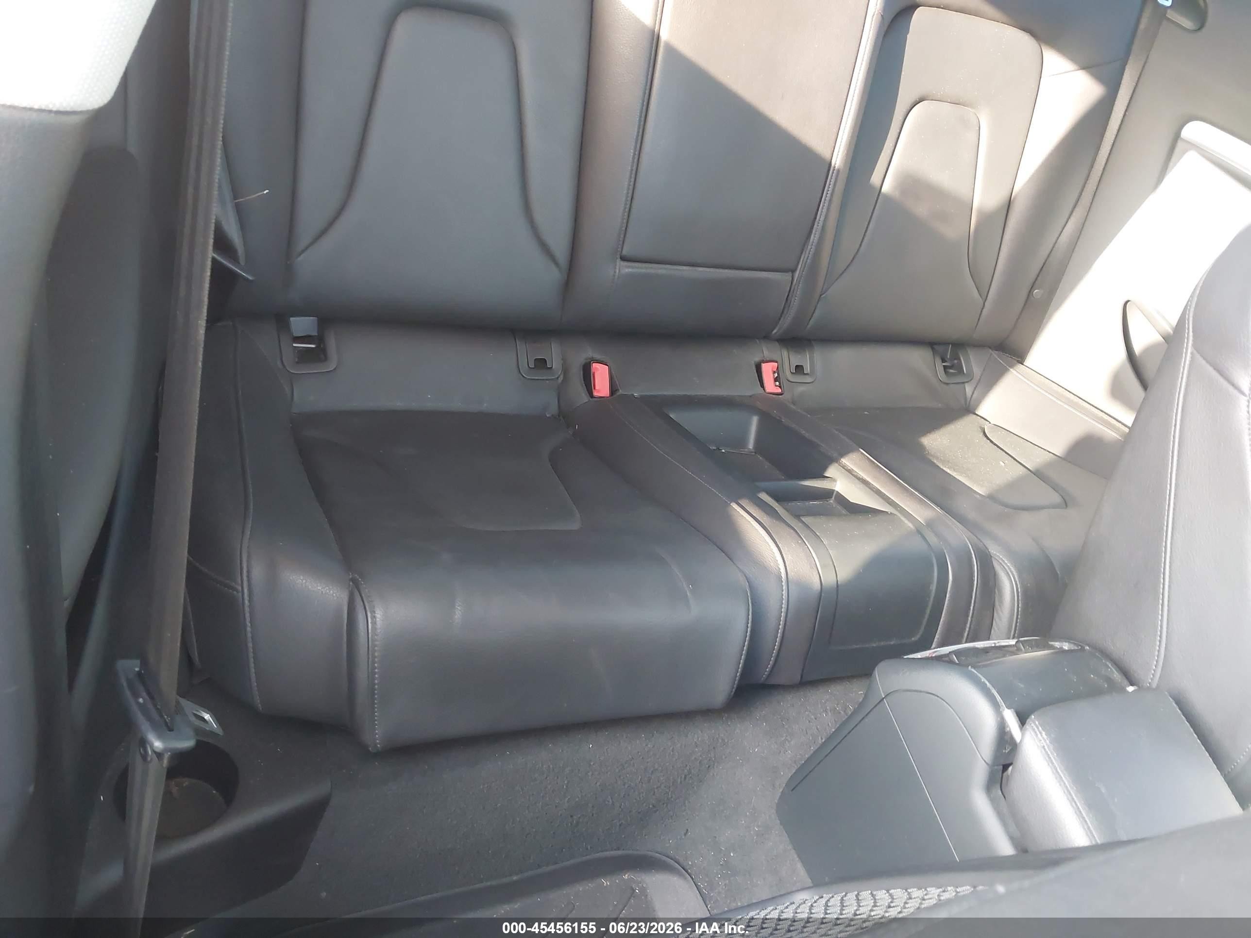 2014 Audi A5 2.0t Premium Gray vin: WAULFAFR4EA014182