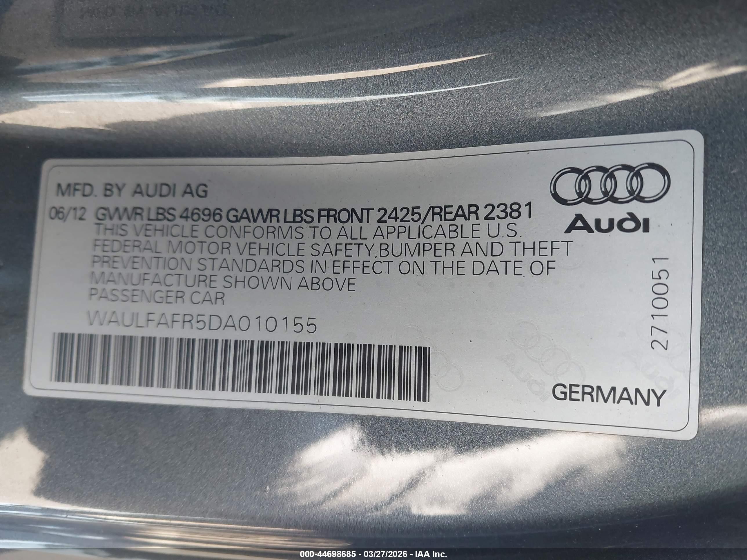2013 Audi A5 2.0t Premium Серый vin: WAULFAFR5DA010155