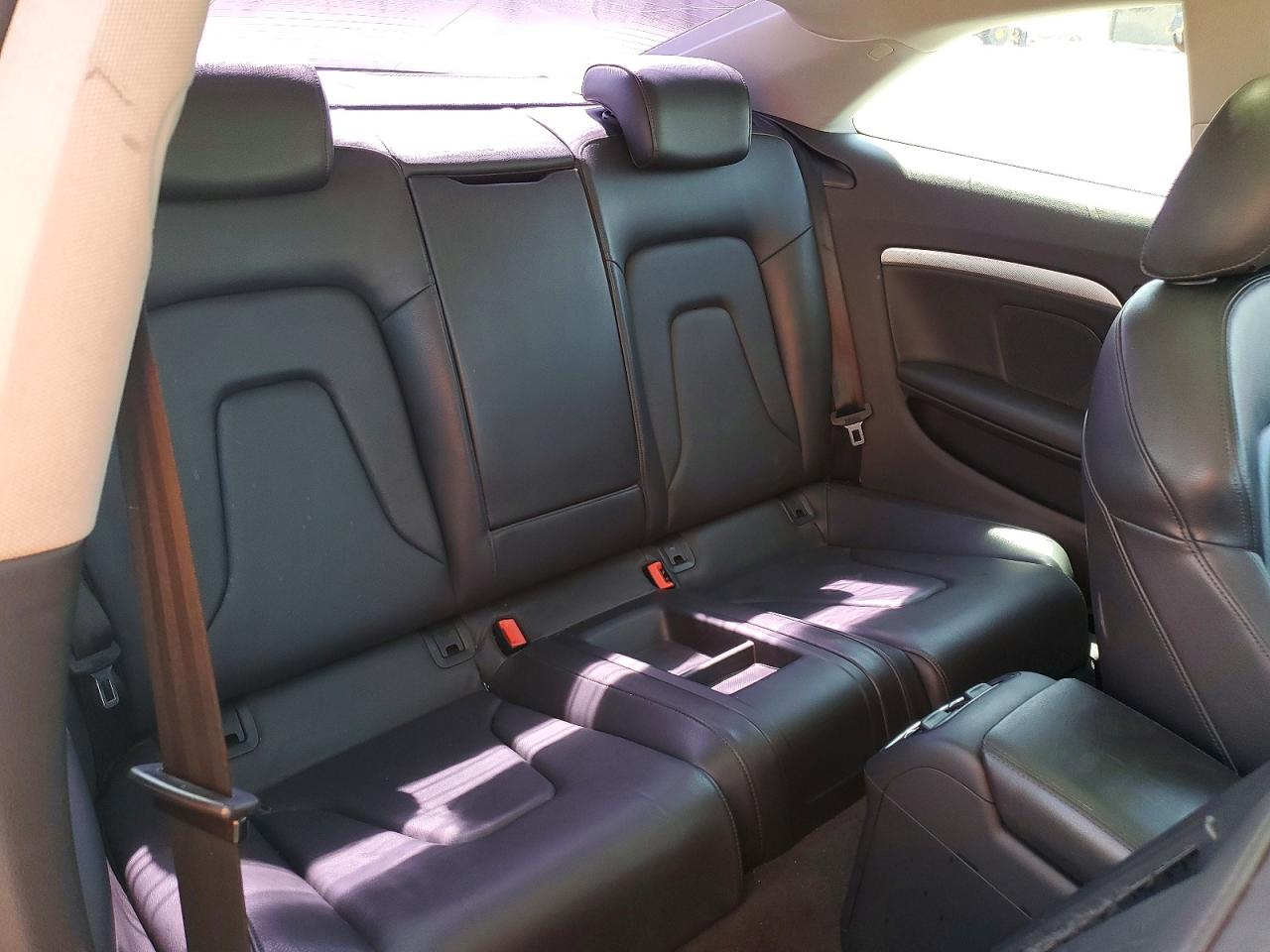 2013 Audi A5 Premium Plus Серебряный vin: WAULFAFR6DA031533