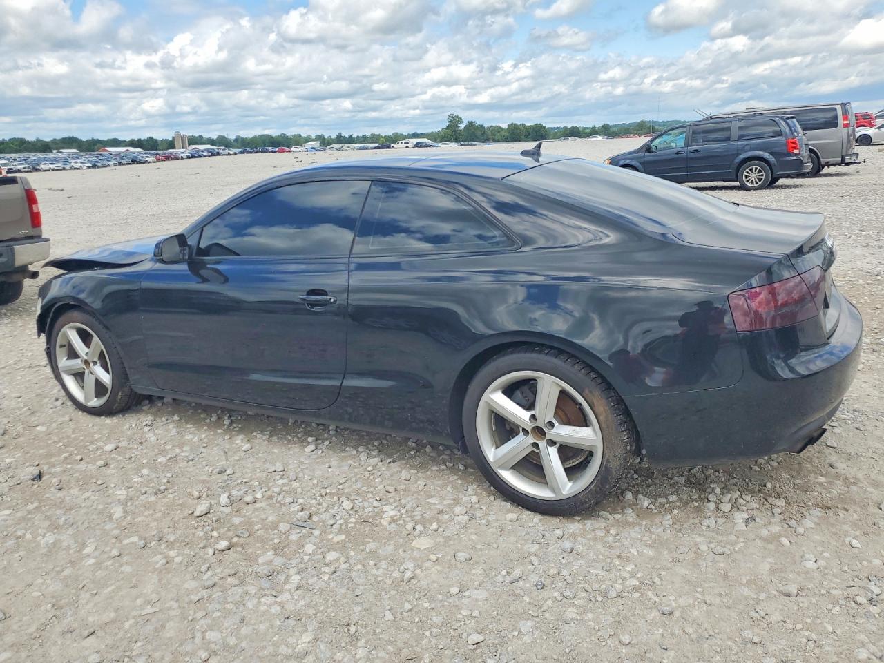 2010 Audi A5 Premium Plus Черный vin: WAULFAFR7AA026952