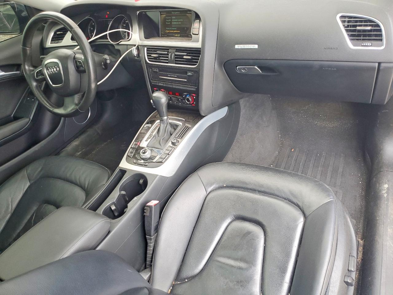 2010 Audi A5 Premium Plus Черный vin: WAULFAFR7AA026952