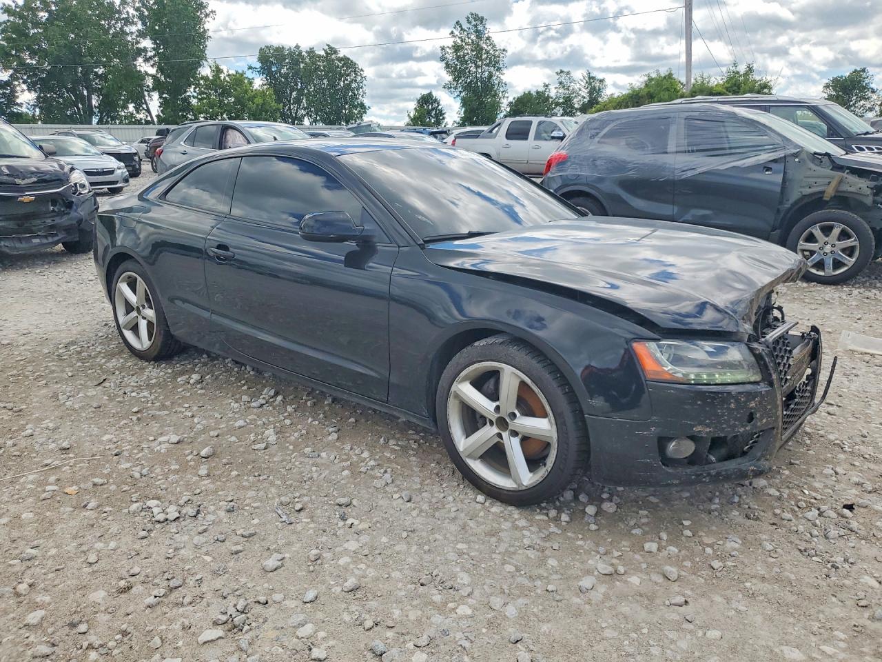 2010 Audi A5 Premium Plus Черный vin: WAULFAFR7AA026952