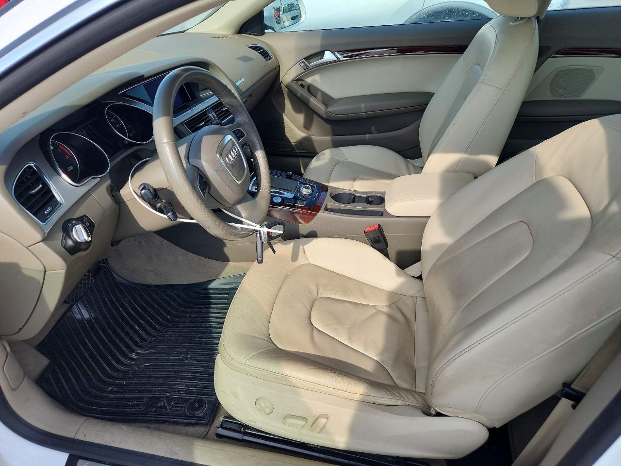 2012 Audi A5 Premium Plus White vin: WAULFAFR7CA042992