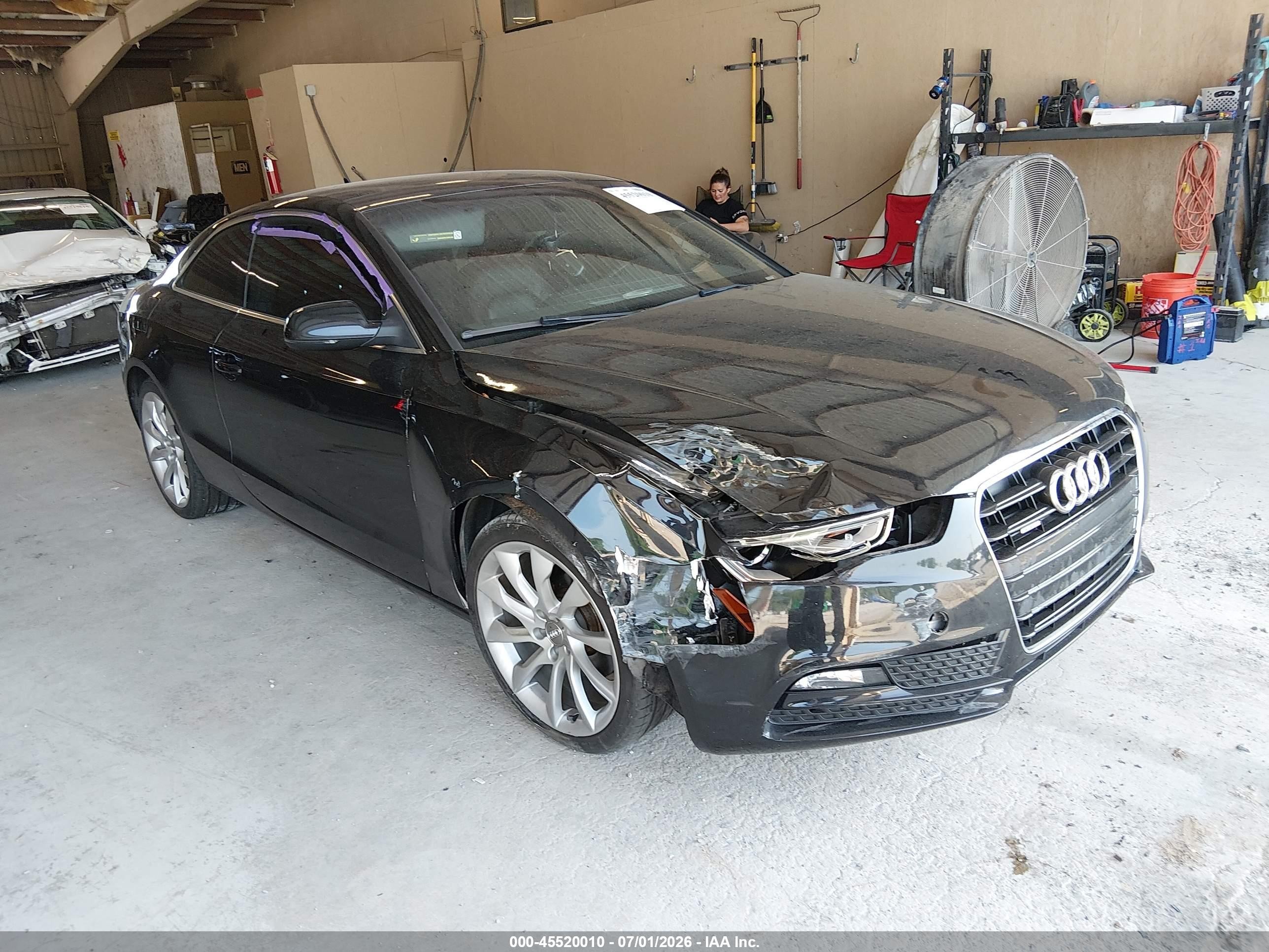 2013 Audi A5 2.0t Premium Black vin: WAULFAFR7DA057400