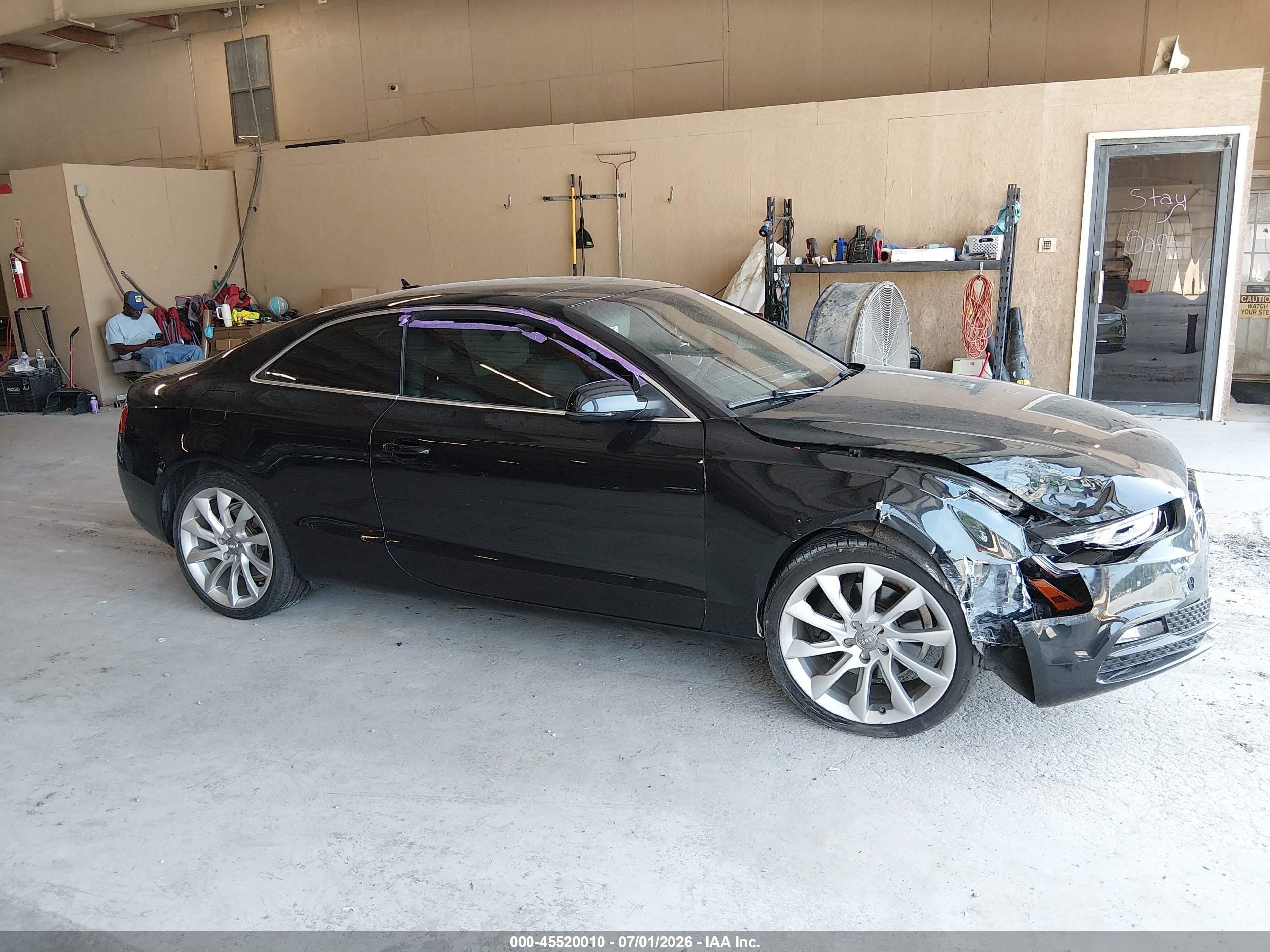 2013 Audi A5 2.0t Premium Black vin: WAULFAFR7DA057400