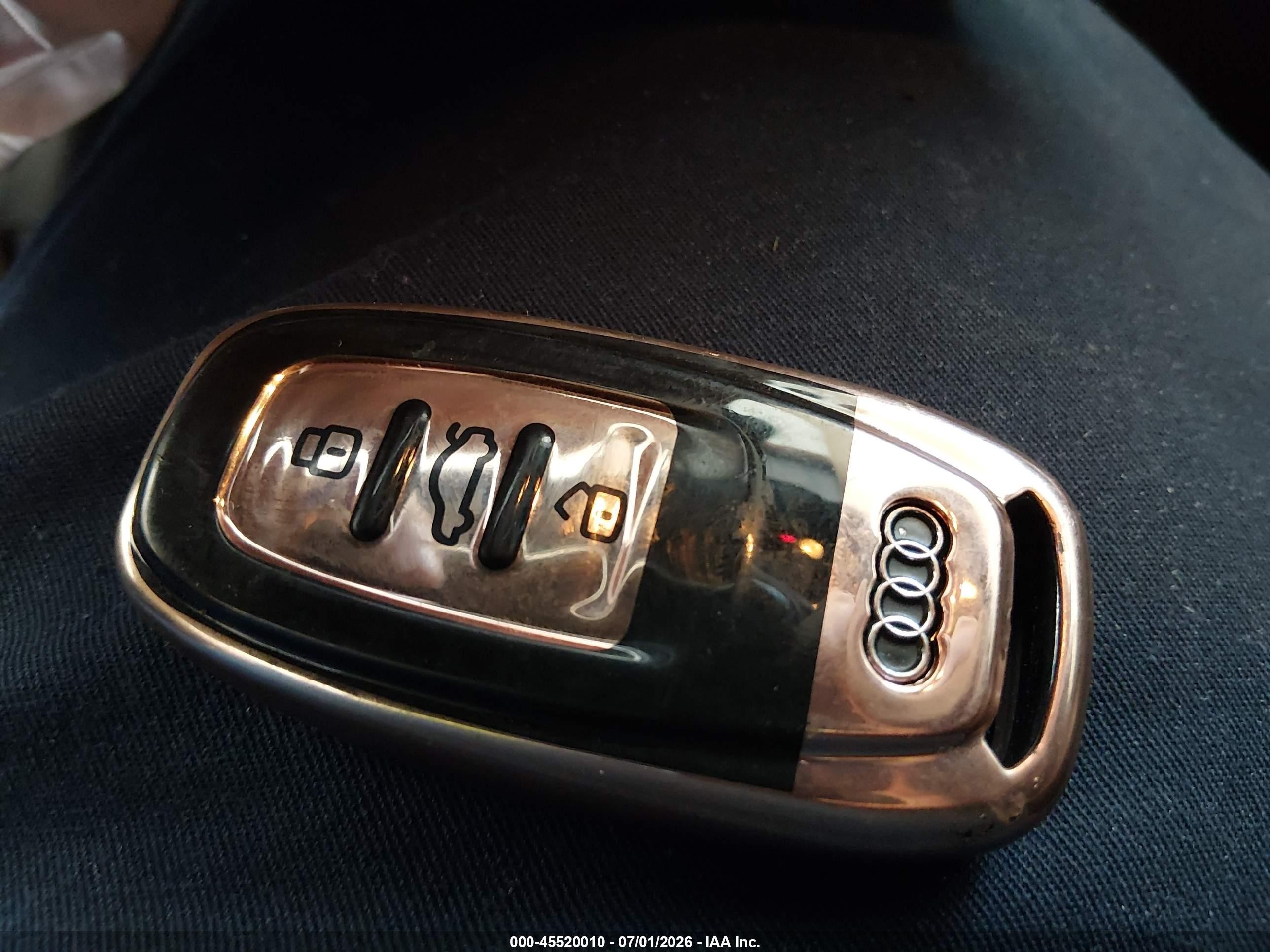 2013 Audi A5 2.0t Premium Black vin: WAULFAFR7DA057400