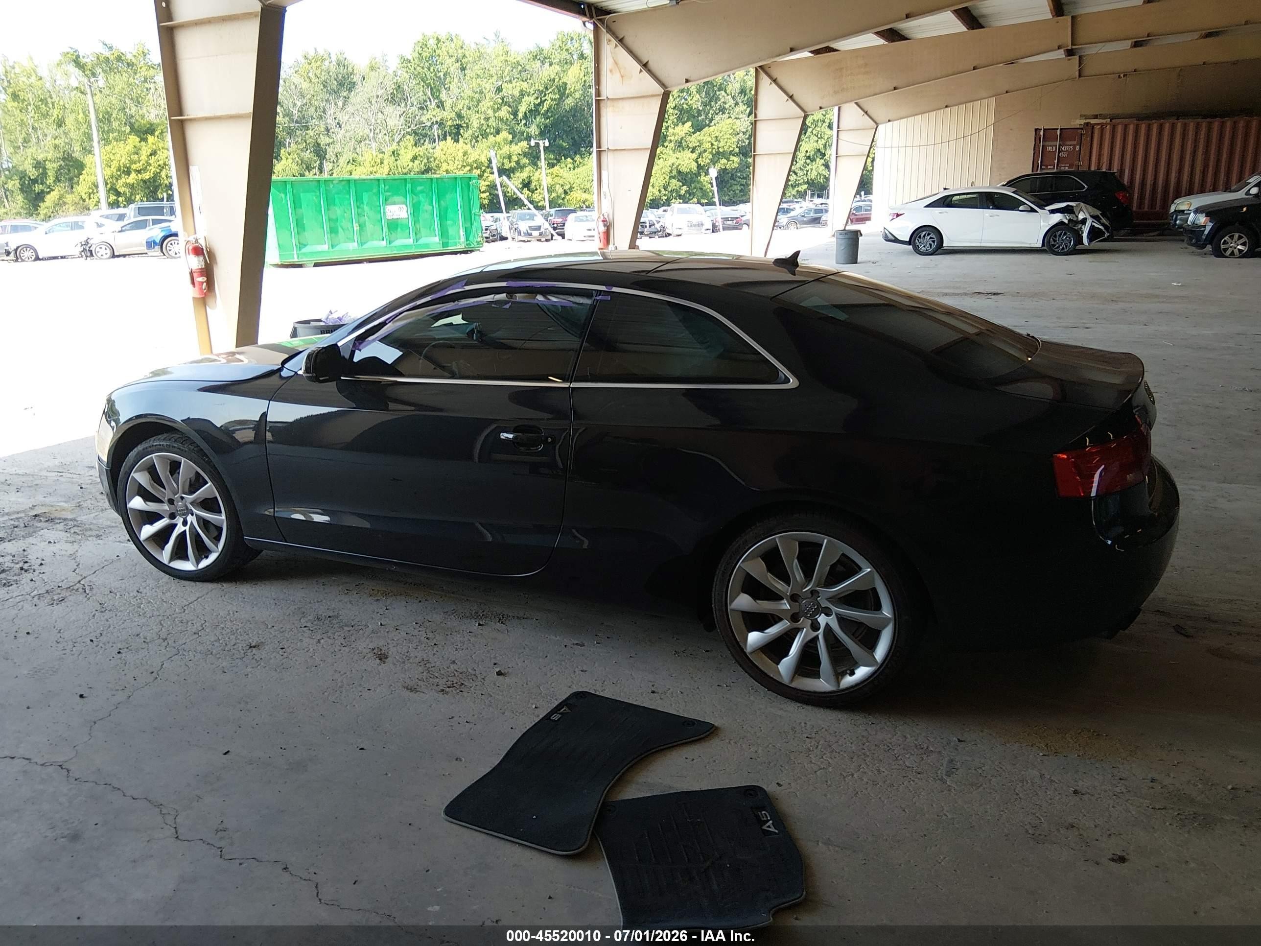 2013 Audi A5 2.0t Premium Black vin: WAULFAFR7DA057400