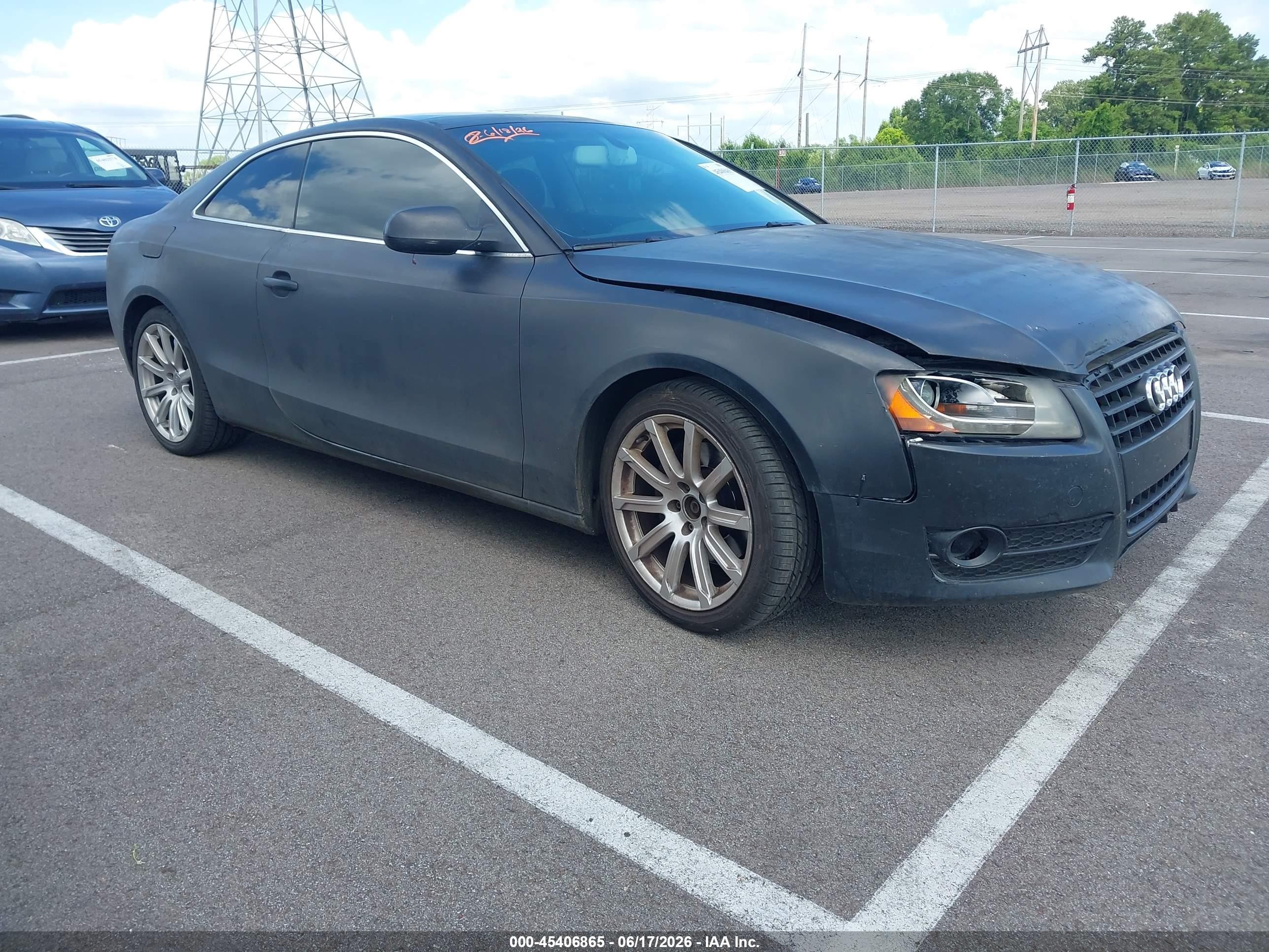 2012 Audi A5 2.0t Premium Gray vin: WAULFAFR8CA031001