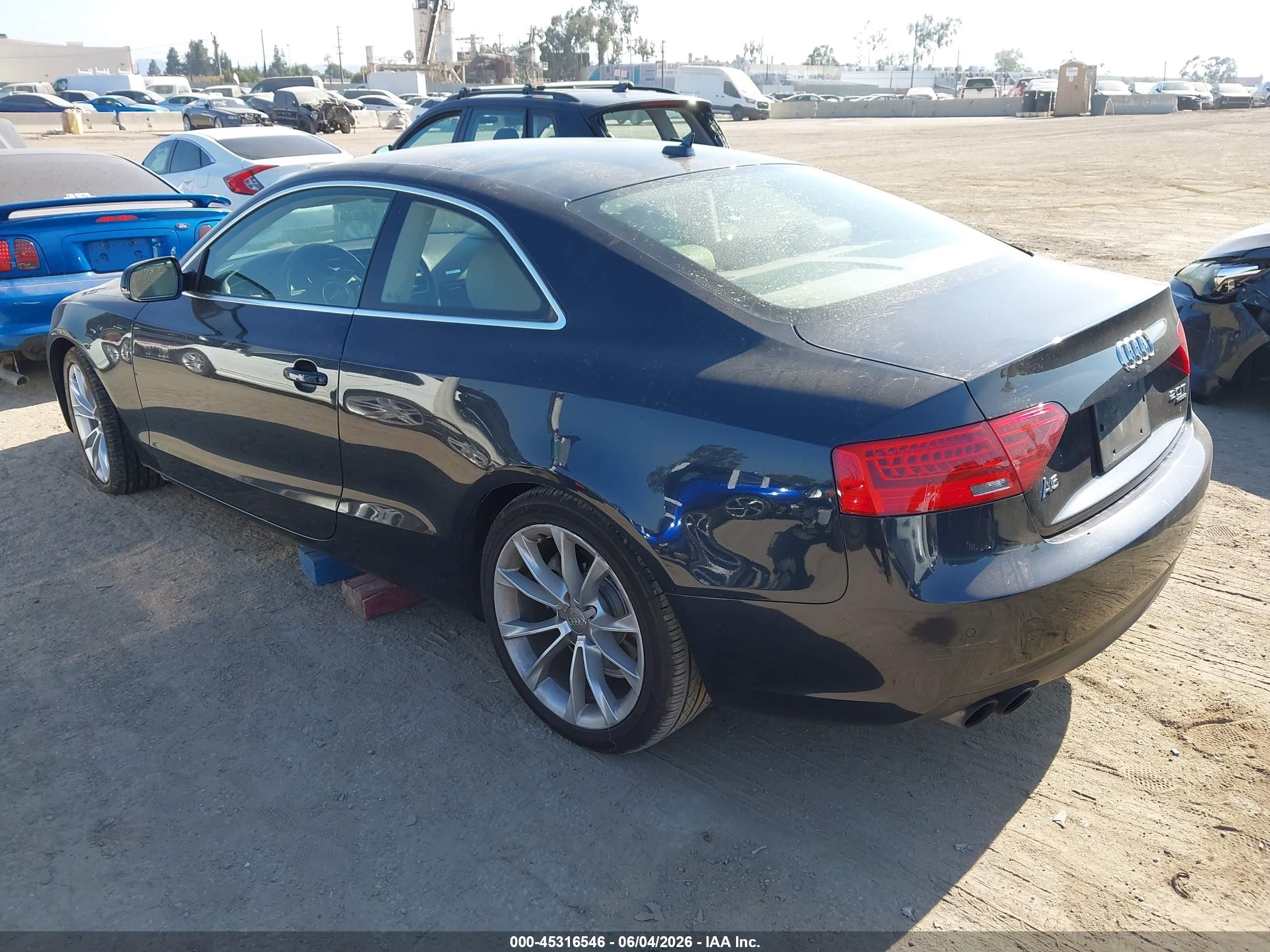 2013 Audi A5 2.0t Premium Черный vin: WAULFAFR8DA001823