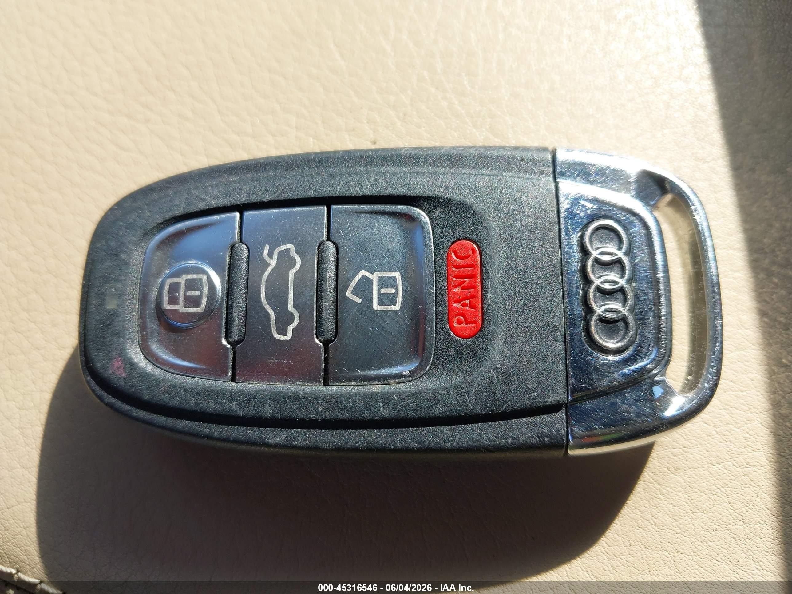 2013 Audi A5 2.0t Premium Черный vin: WAULFAFR8DA001823