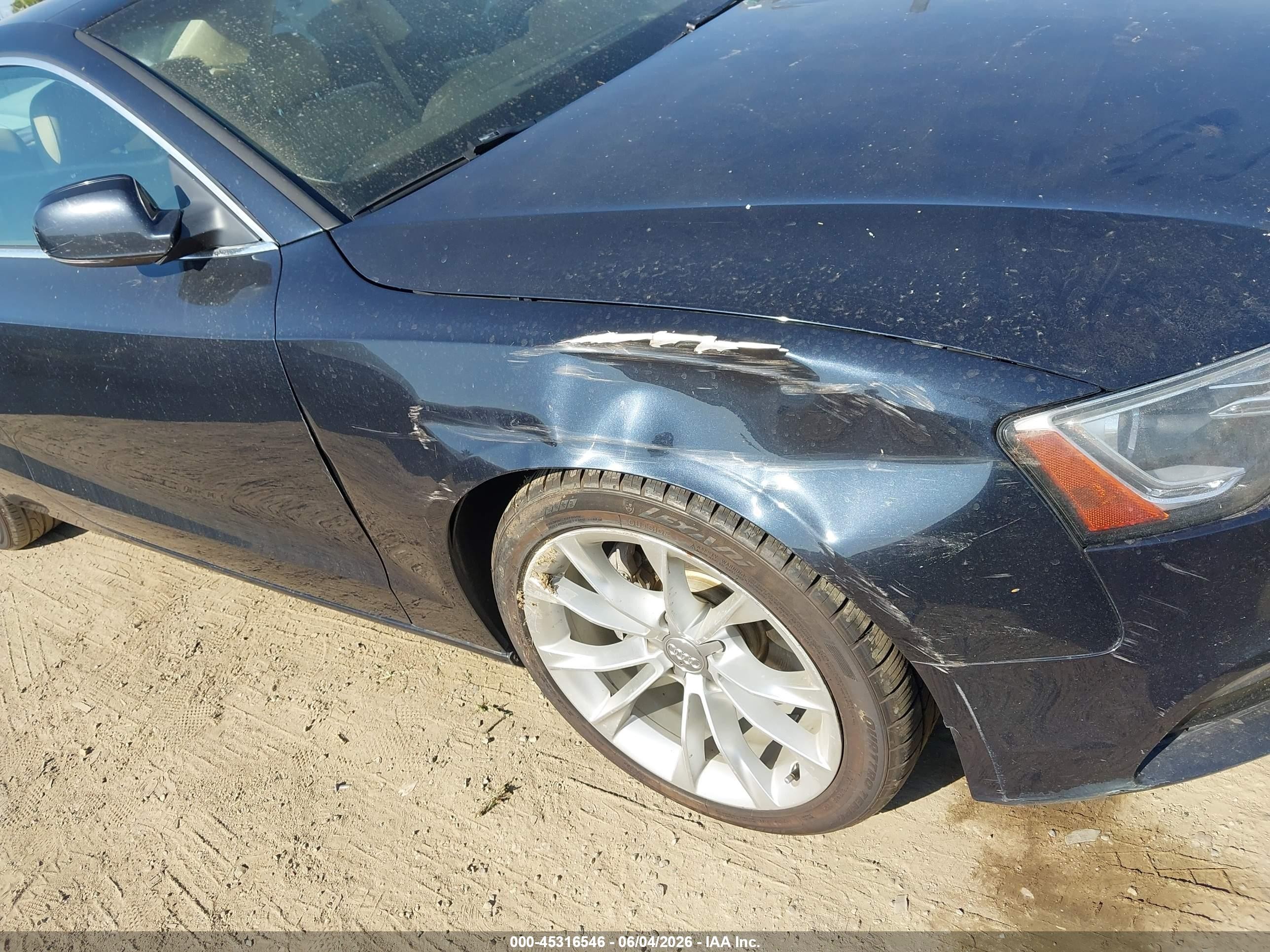 2013 Audi A5 2.0t Premium Черный vin: WAULFAFR8DA001823