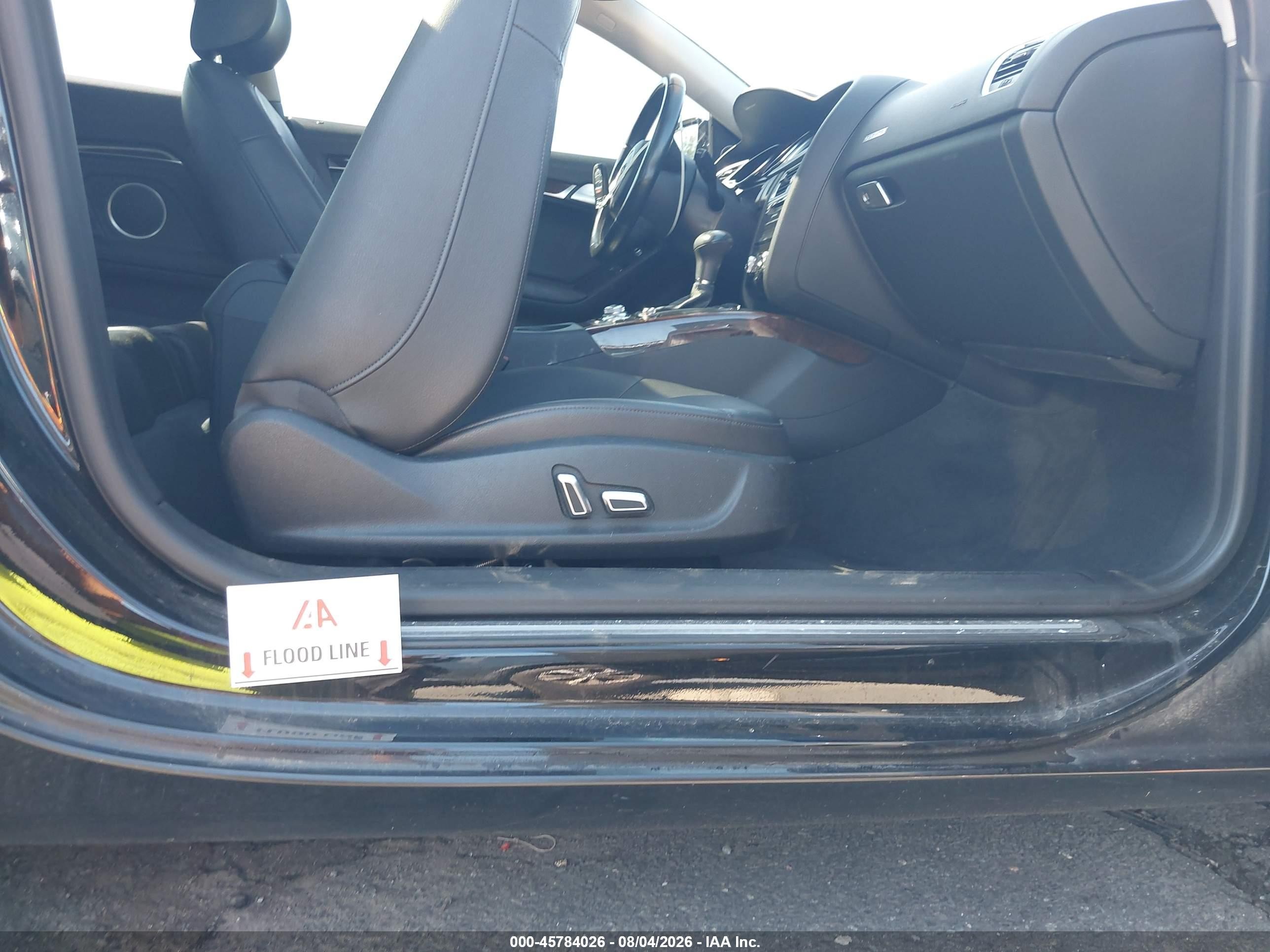 2013 Audi A5 2.0t Premium Черный vin: WAULFAFR8DA056448