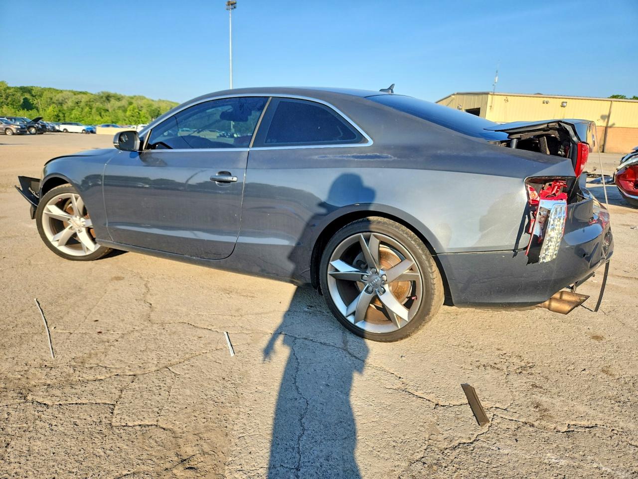 2010 Audi A5 Premium Plus Gray vin: WAULFAFRXAA004931