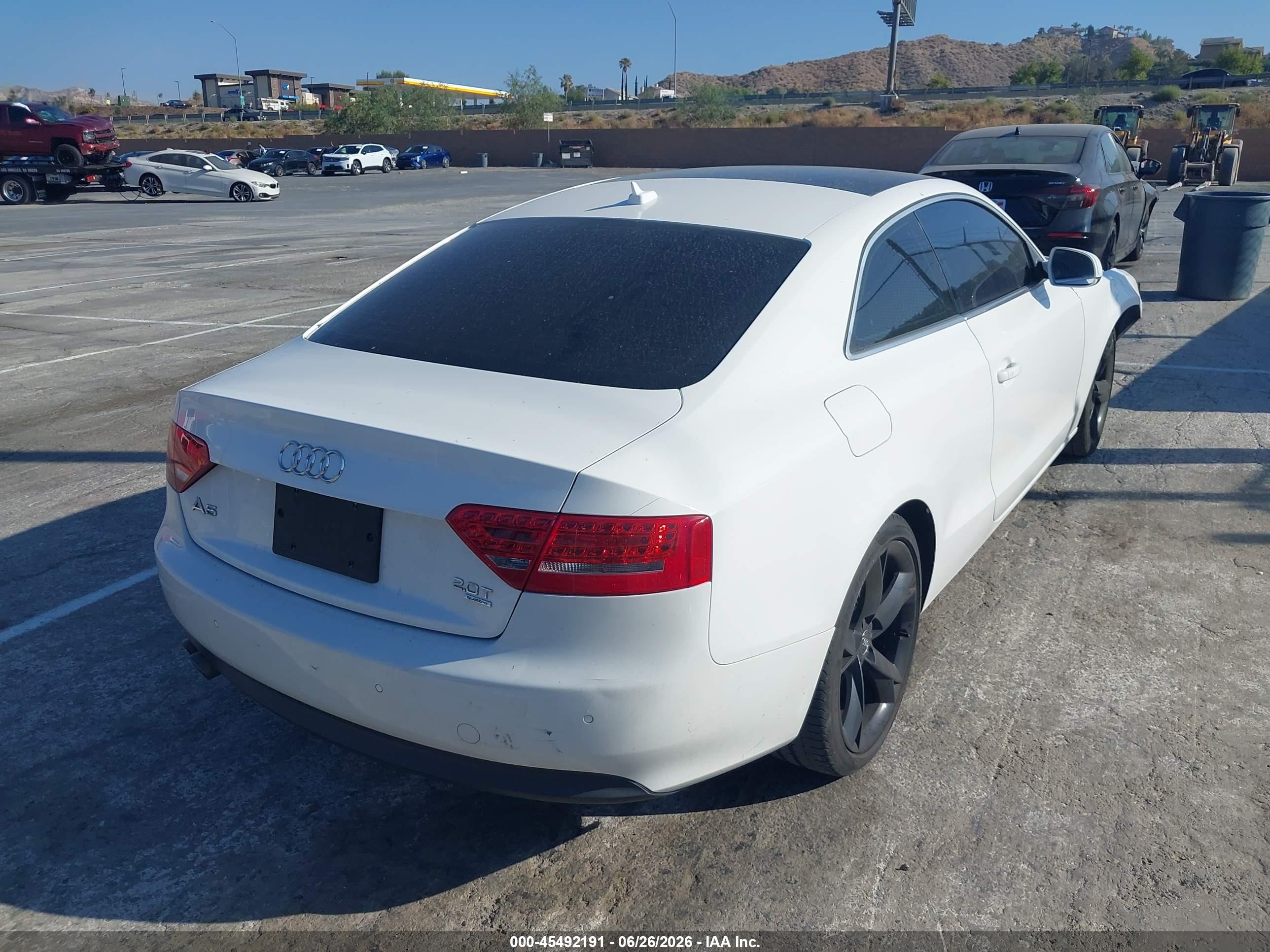 2010 Audi A5 2.0t Premium White vin: WAULFAFRXAA061453