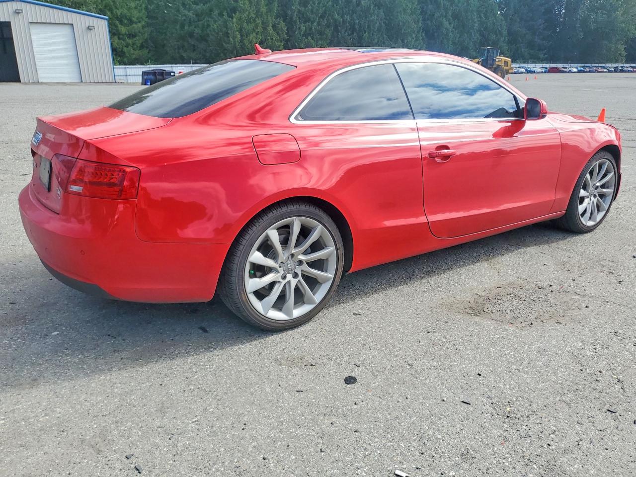 2013 Audi A5 Premium Plus Red vin: WAULFAFRXDA080282