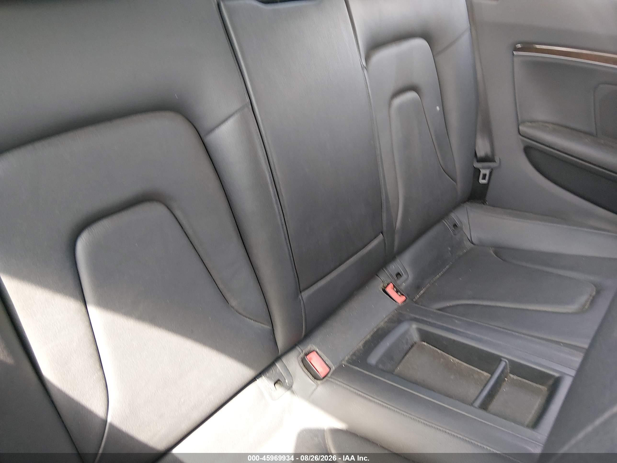 2013 Audi A5 2.0t Premium Black vin: WAULFAFRXDA080508