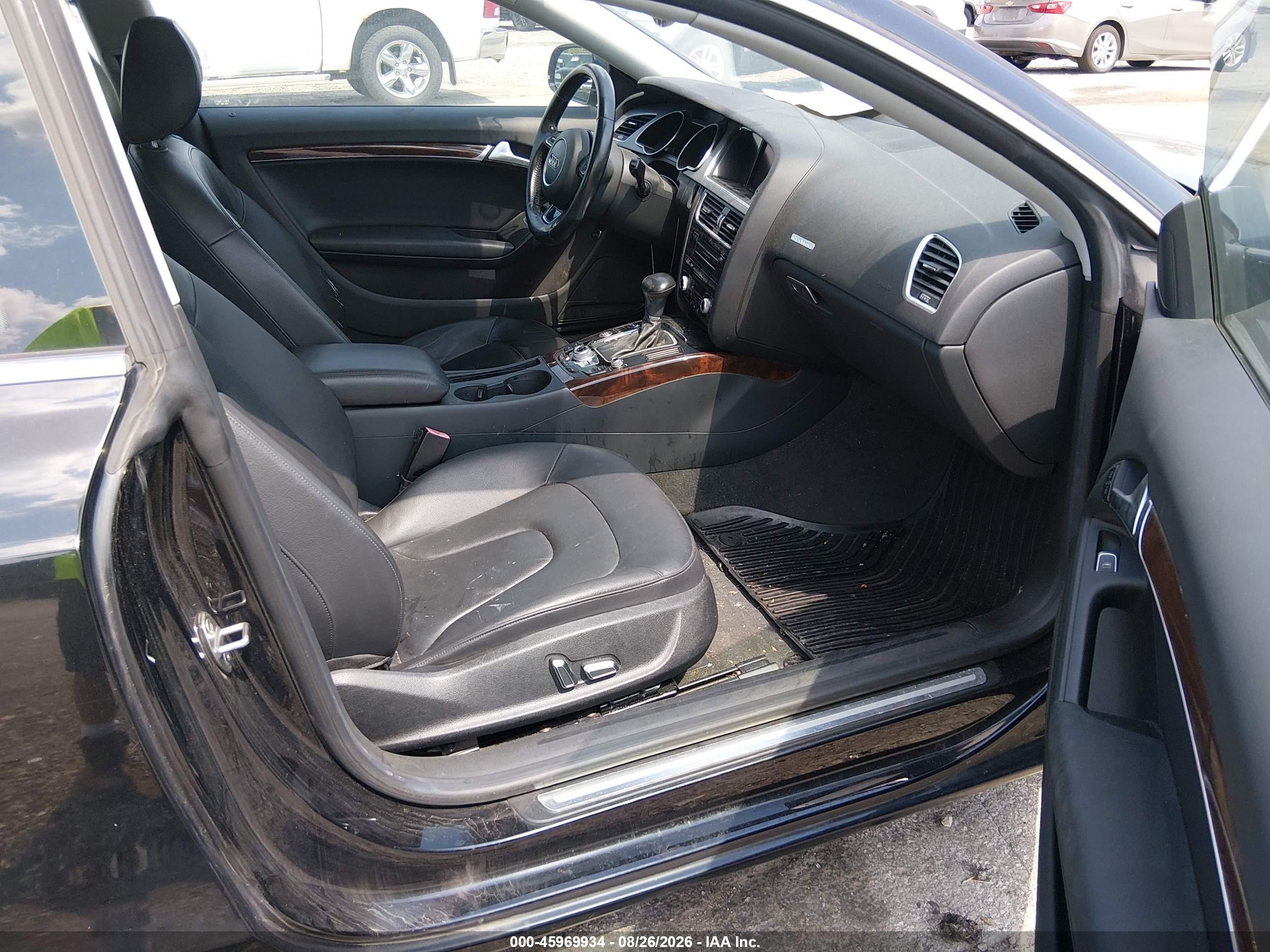 2013 Audi A5 2.0t Premium Black vin: WAULFAFRXDA080508