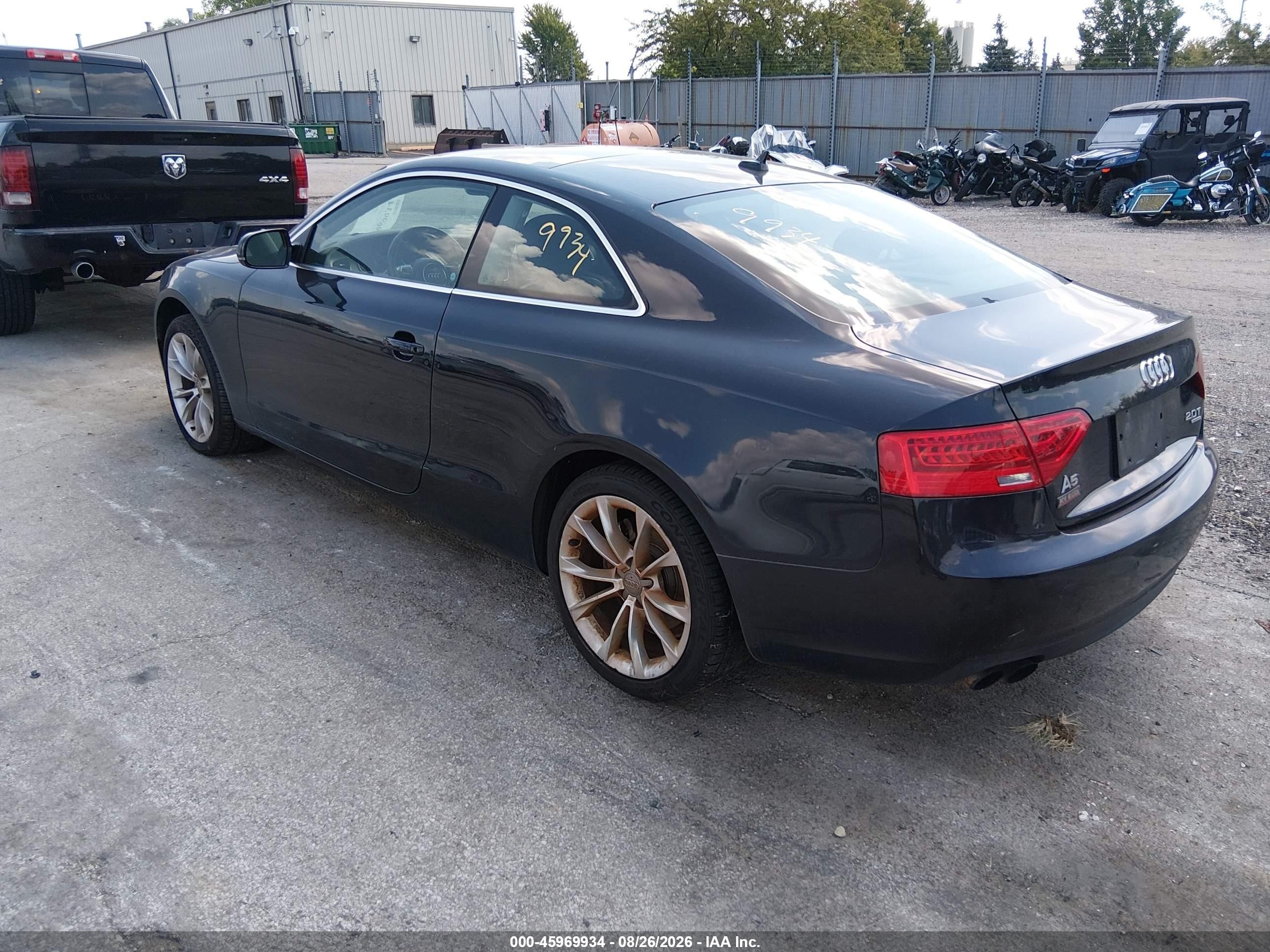 2013 Audi A5 2.0t Premium Black vin: WAULFAFRXDA080508