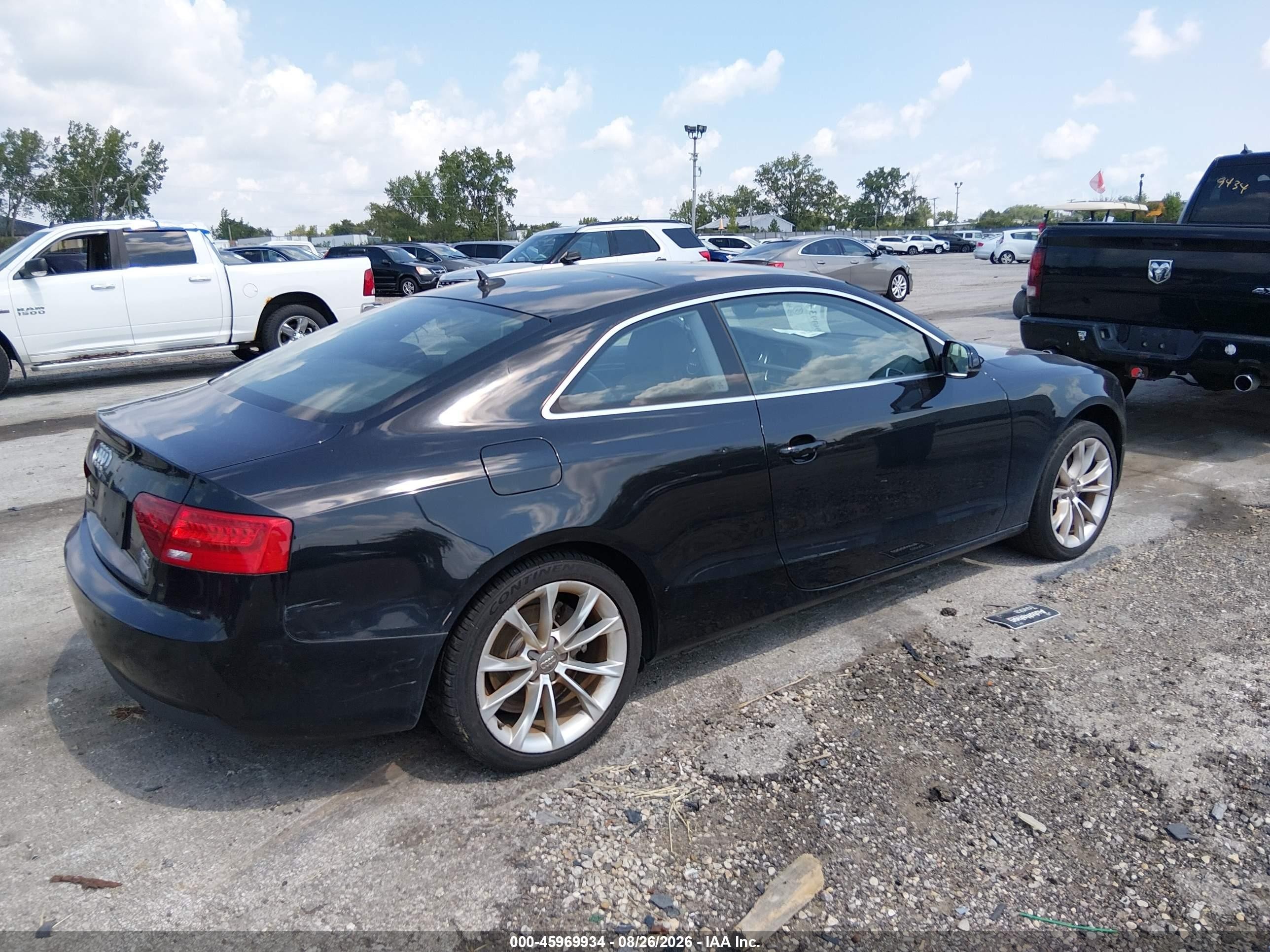 2013 Audi A5 2.0t Premium Black vin: WAULFAFRXDA080508