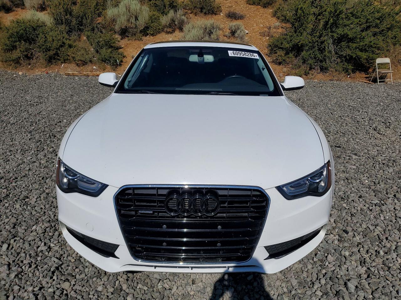 2014 Audi A5 Premium Plus White vin: WAULFAFRXEA010413