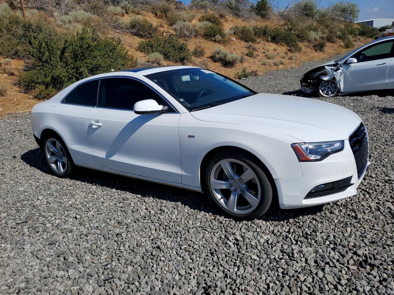 2014 Audi A5 Premium Plus White vin: WAULFAFRXEA010413