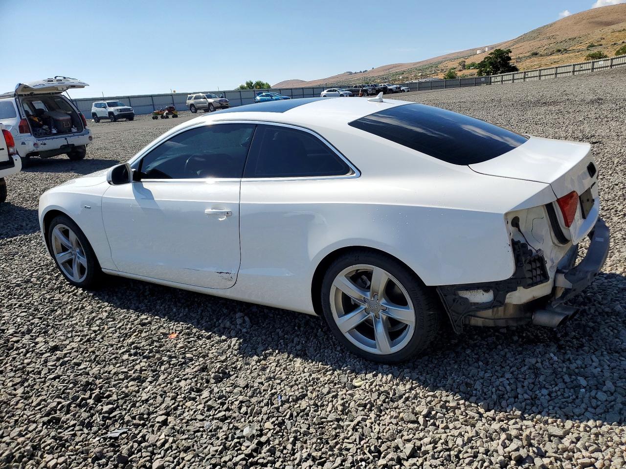 2014 Audi A5 Premium Plus White vin: WAULFAFRXEA010413