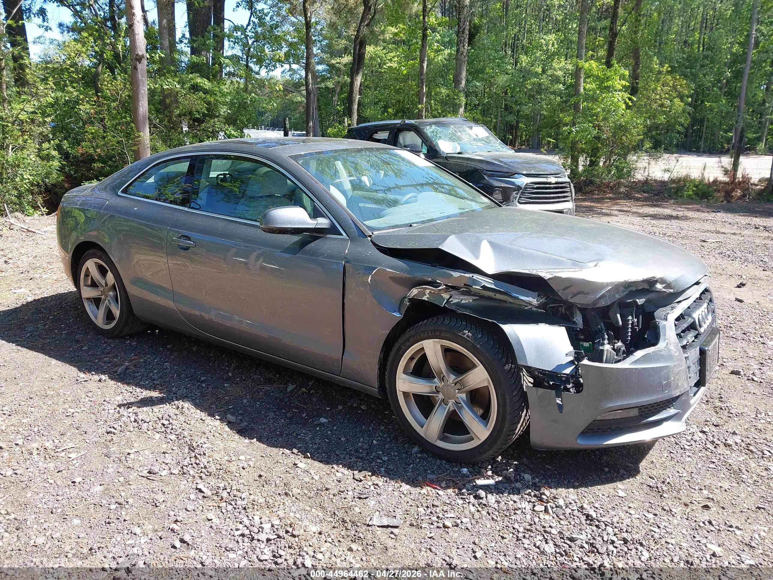 2014 Audi A5 2.0t Premium Gray vin: WAULFAFRXEA039605