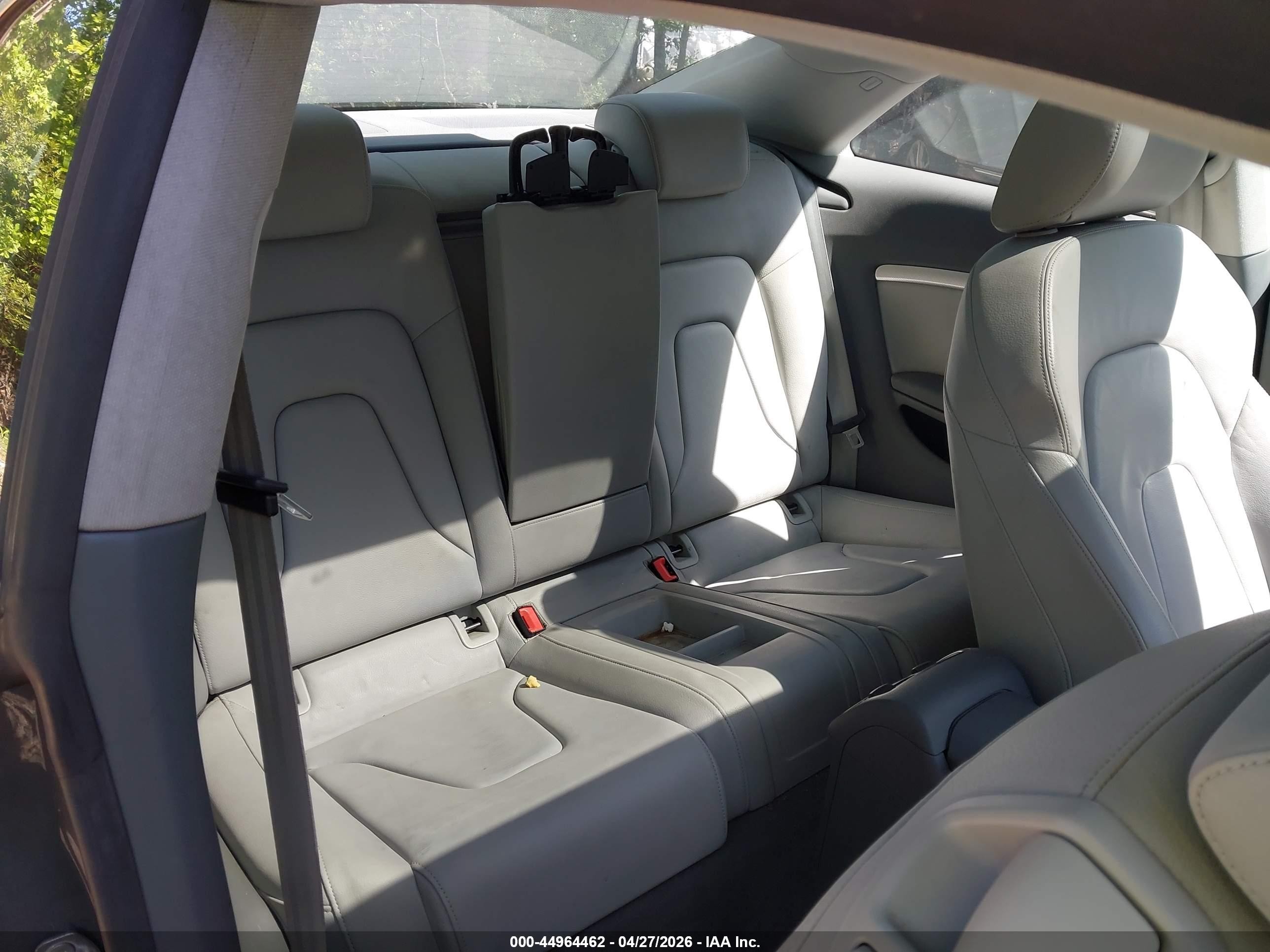 2014 Audi A5 2.0t Premium Gray vin: WAULFAFRXEA039605