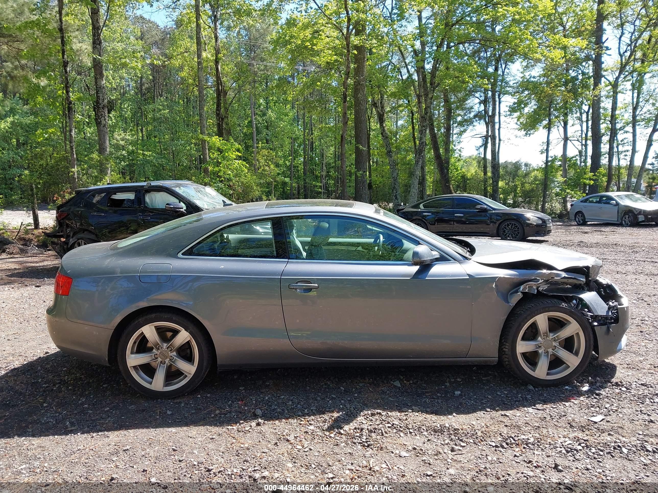 2014 Audi A5 2.0t Premium Gray vin: WAULFAFRXEA039605