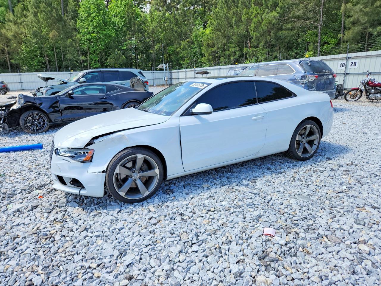 2014 Audi A5 Premium Plus White vin: WAULFAFRXEA059336