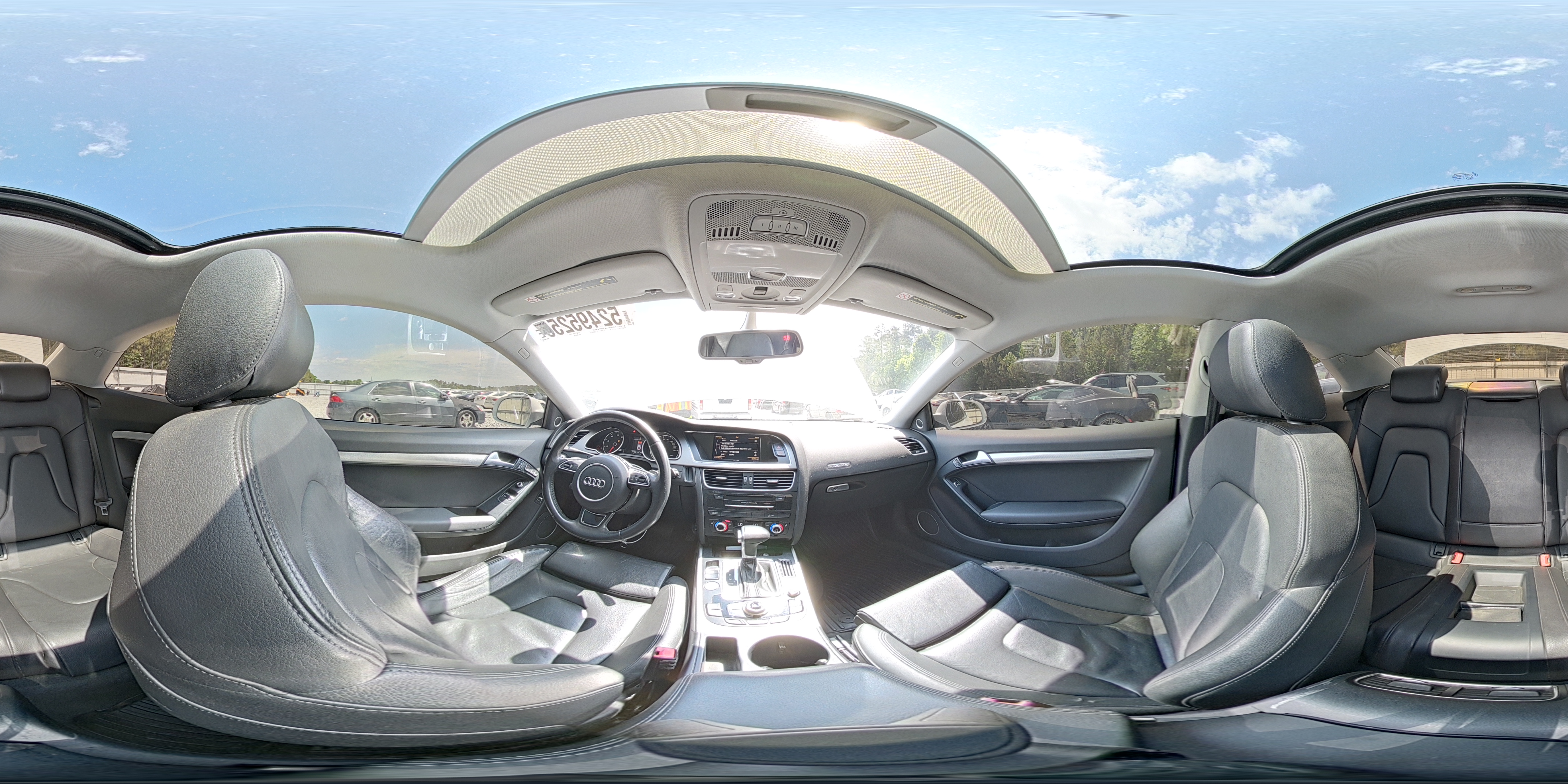 2014 Audi A5 Premium Plus Белый vin: WAULFAFRXEA059336