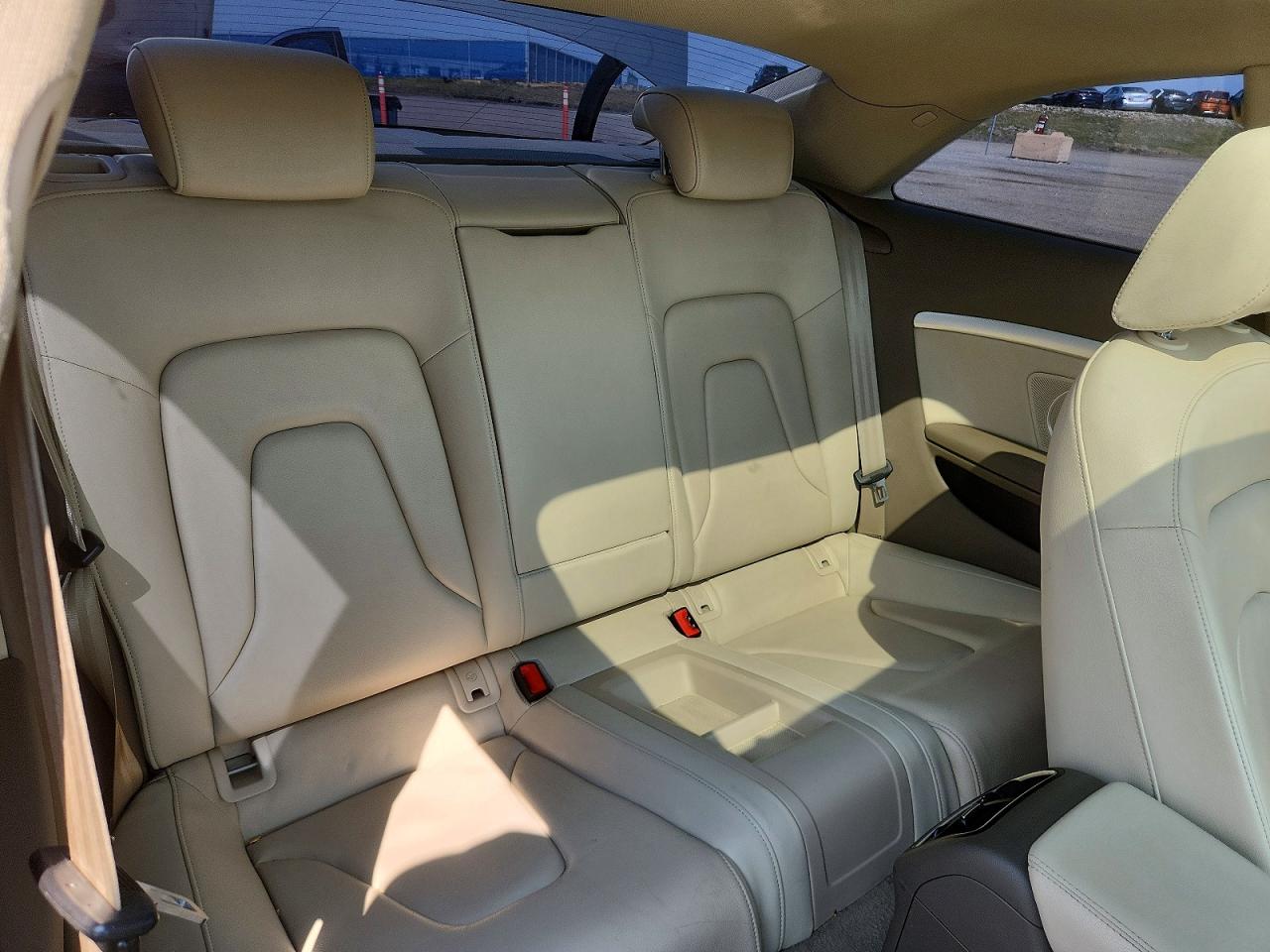 2010 Audi A5 Premium Plus Gray vin: WAULFBFR8AA002049