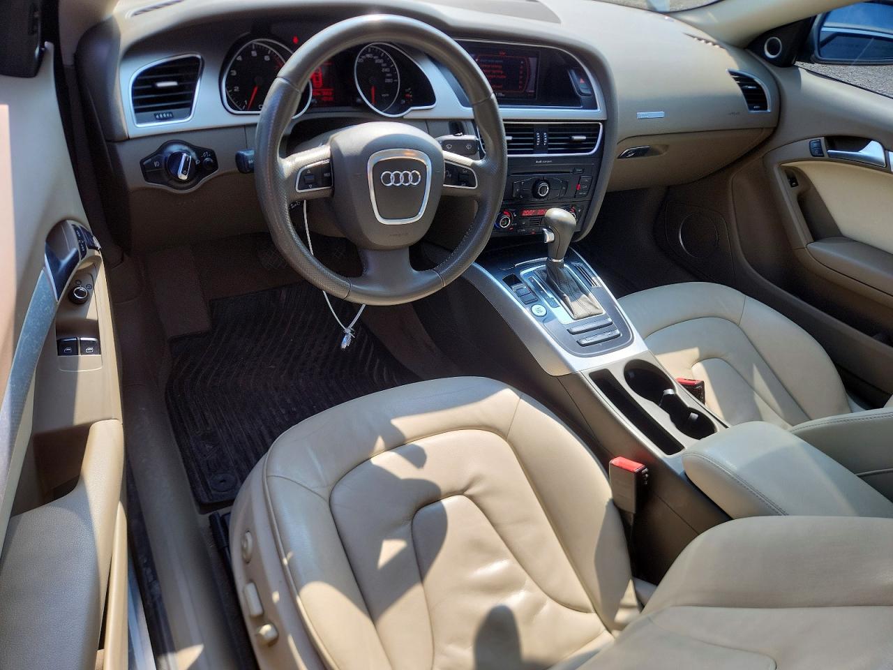 2010 Audi A5 Premium Plus Gray vin: WAULFBFR8AA002049