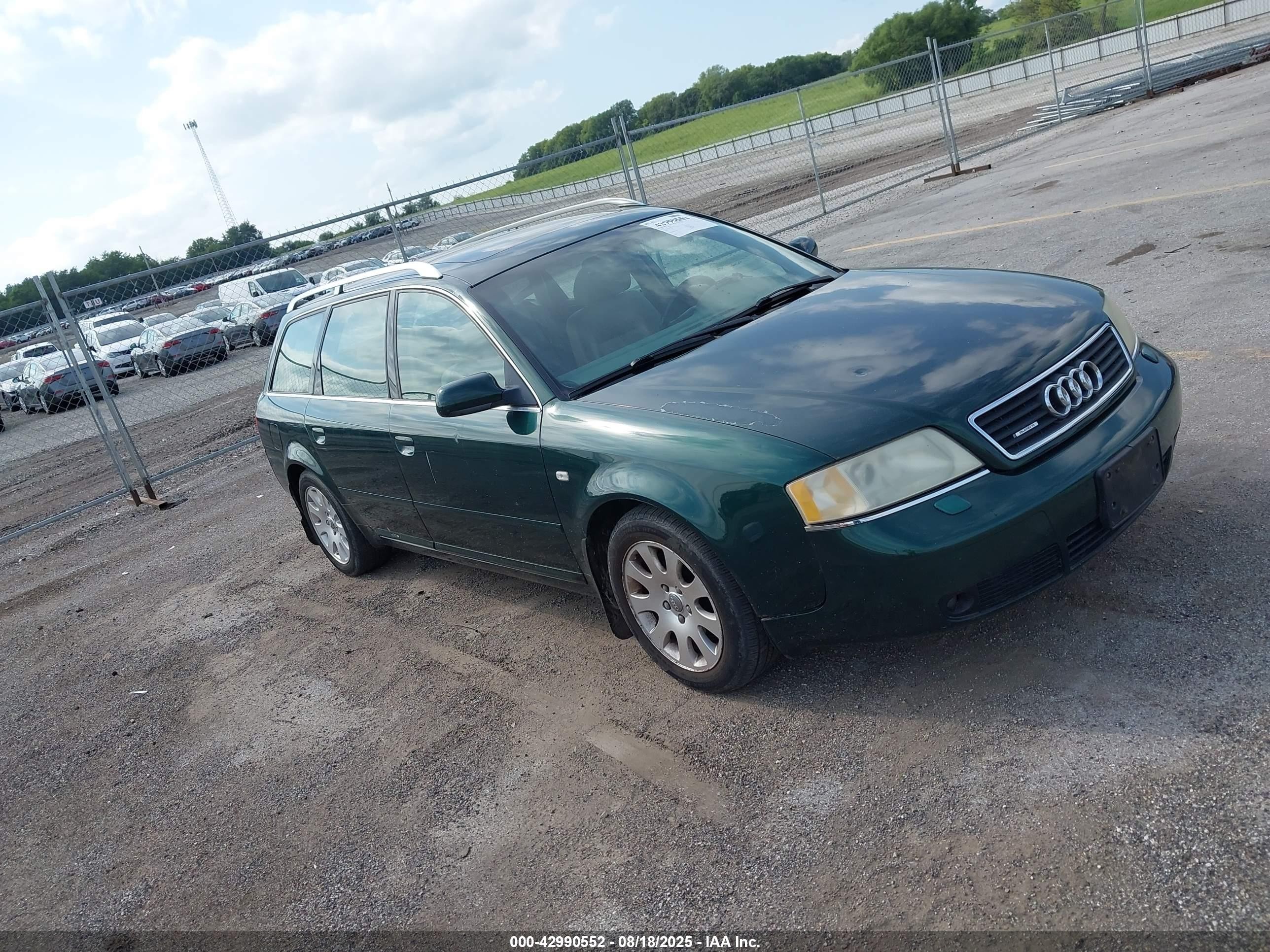 2000 Audi A6 Avant Зеленый vin: WAULH24B2YN037012