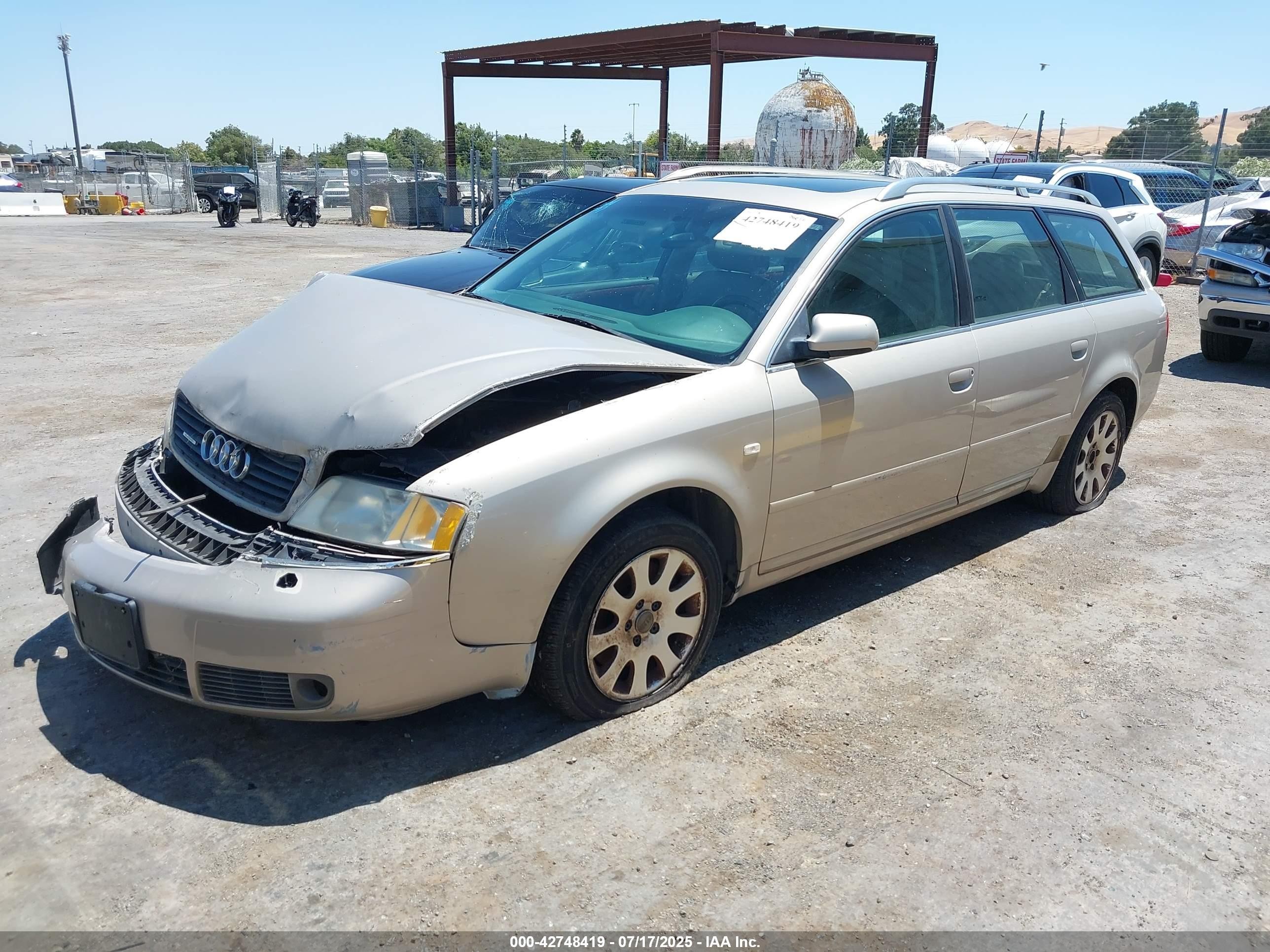 2000 Audi A6 Avant Бежевый vin: WAULH24B3YN124868