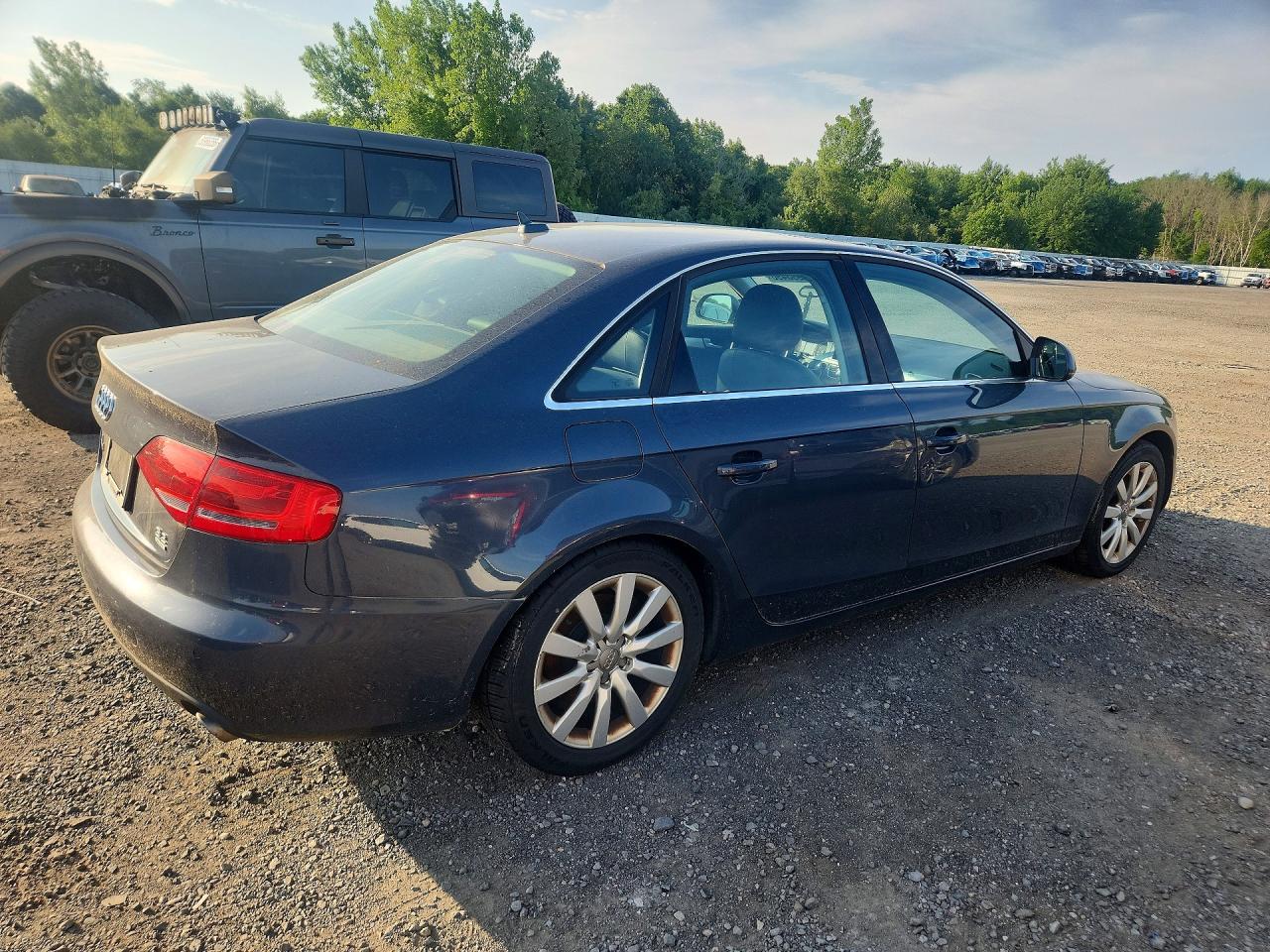 2009 Audi A4 3.2 Quattro Silver vin: WAULK78K29A085112