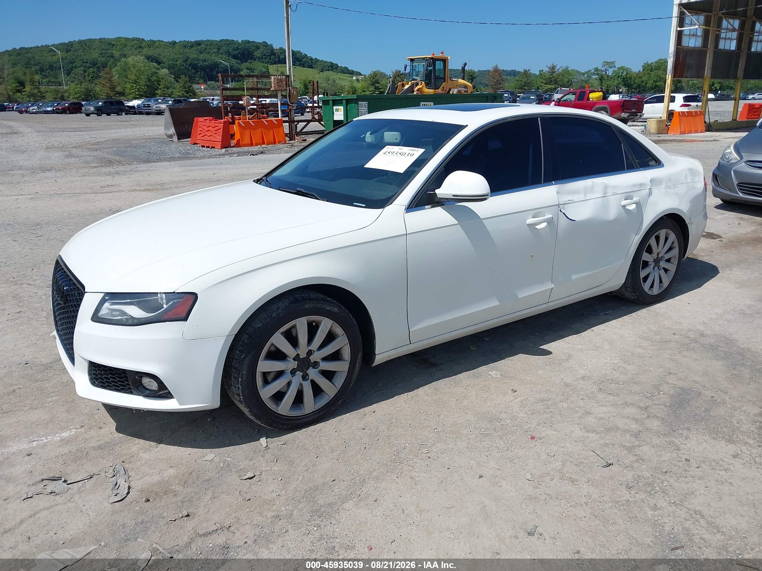 2009 Audi A4 3.2 Premium Plus Белый vin: WAULK78KX9A105851