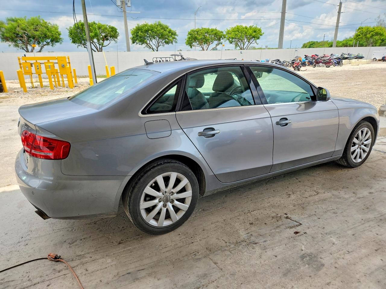 2009 Audi A4 3.2 Quattro Silver vin: WAULK98K89N034475
