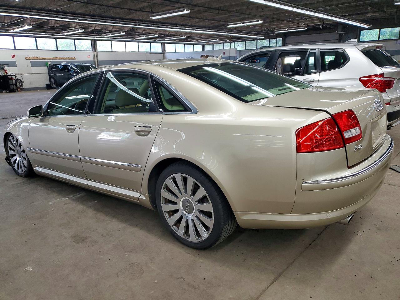 2006 Audi A8 4.2 Quattro Gold vin: WAULL44E26N015495