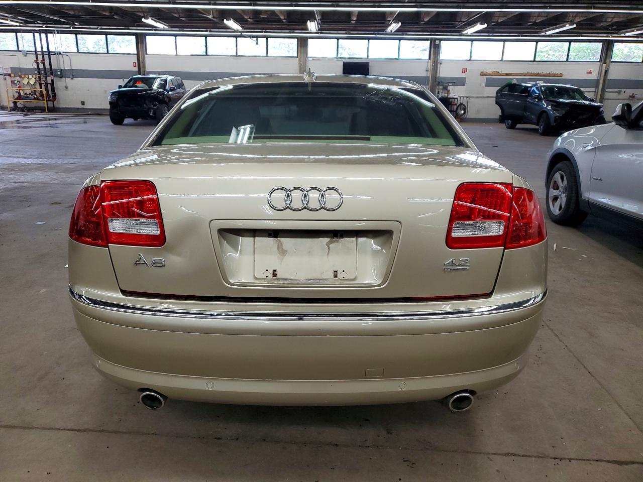 2006 Audi A8 4.2 Quattro Gold vin: WAULL44E26N015495