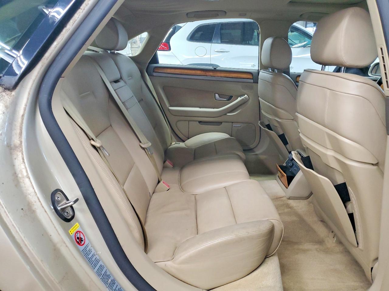 2006 Audi A8 4.2 Quattro Gold vin: WAULL44E26N015495