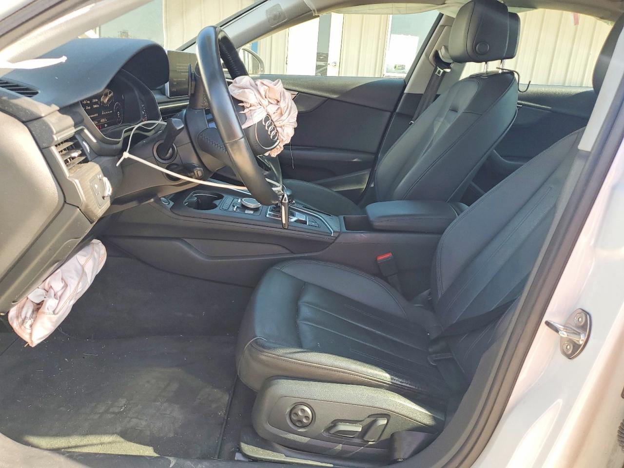 2018 Audi A4 Premium Plus White vin: WAULMAF41JA221200