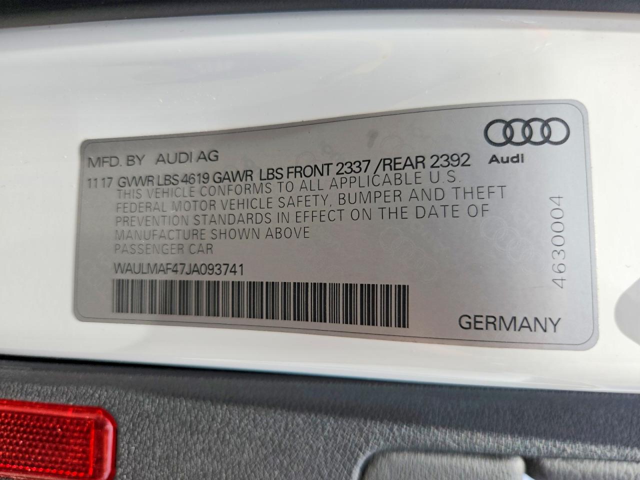 2018 Audi A4 Premium Plus White vin: WAULMAF47JA093741