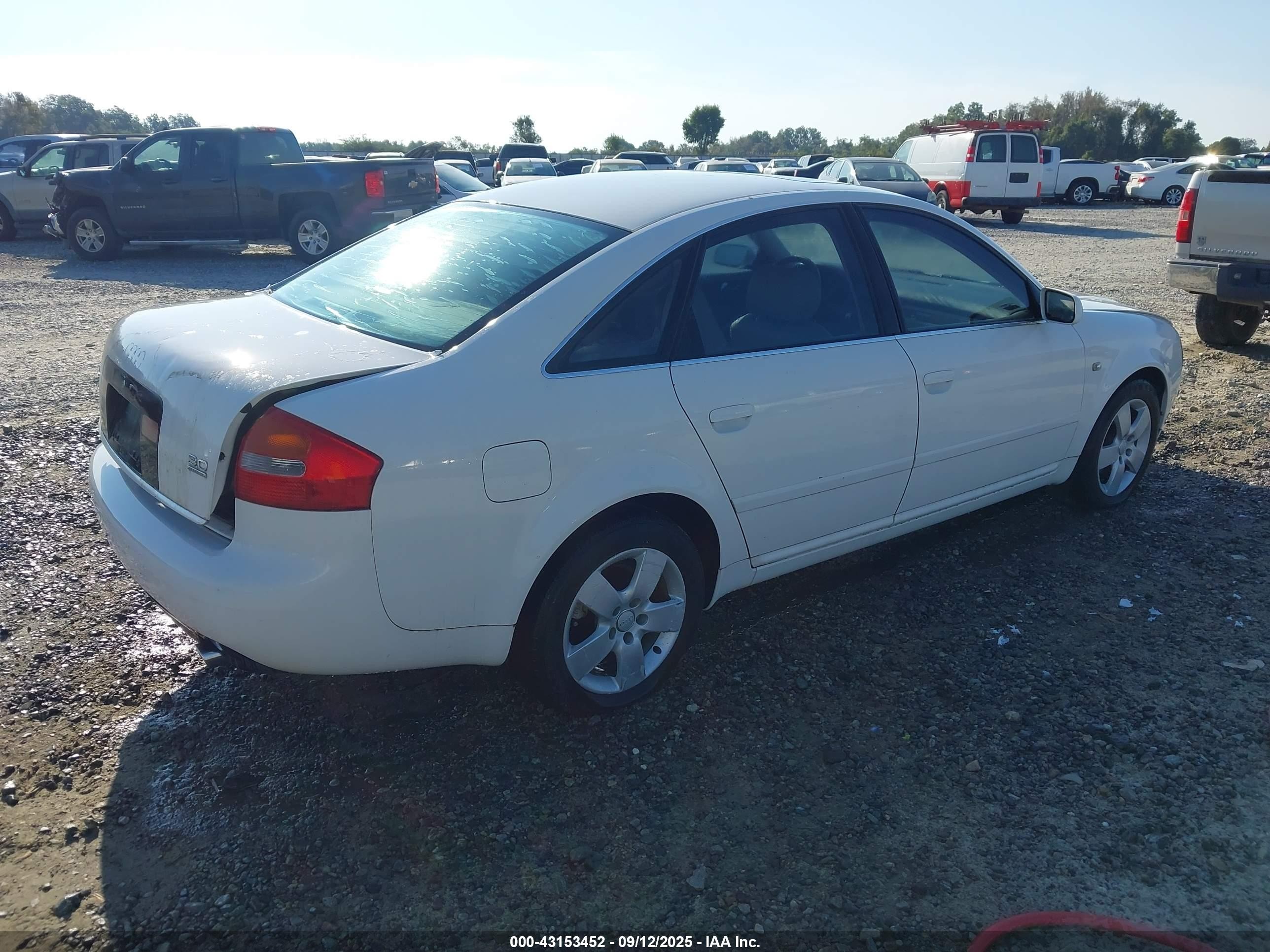 2002 Audi A6 3.0l Белый vin: WAULT64B72N029243