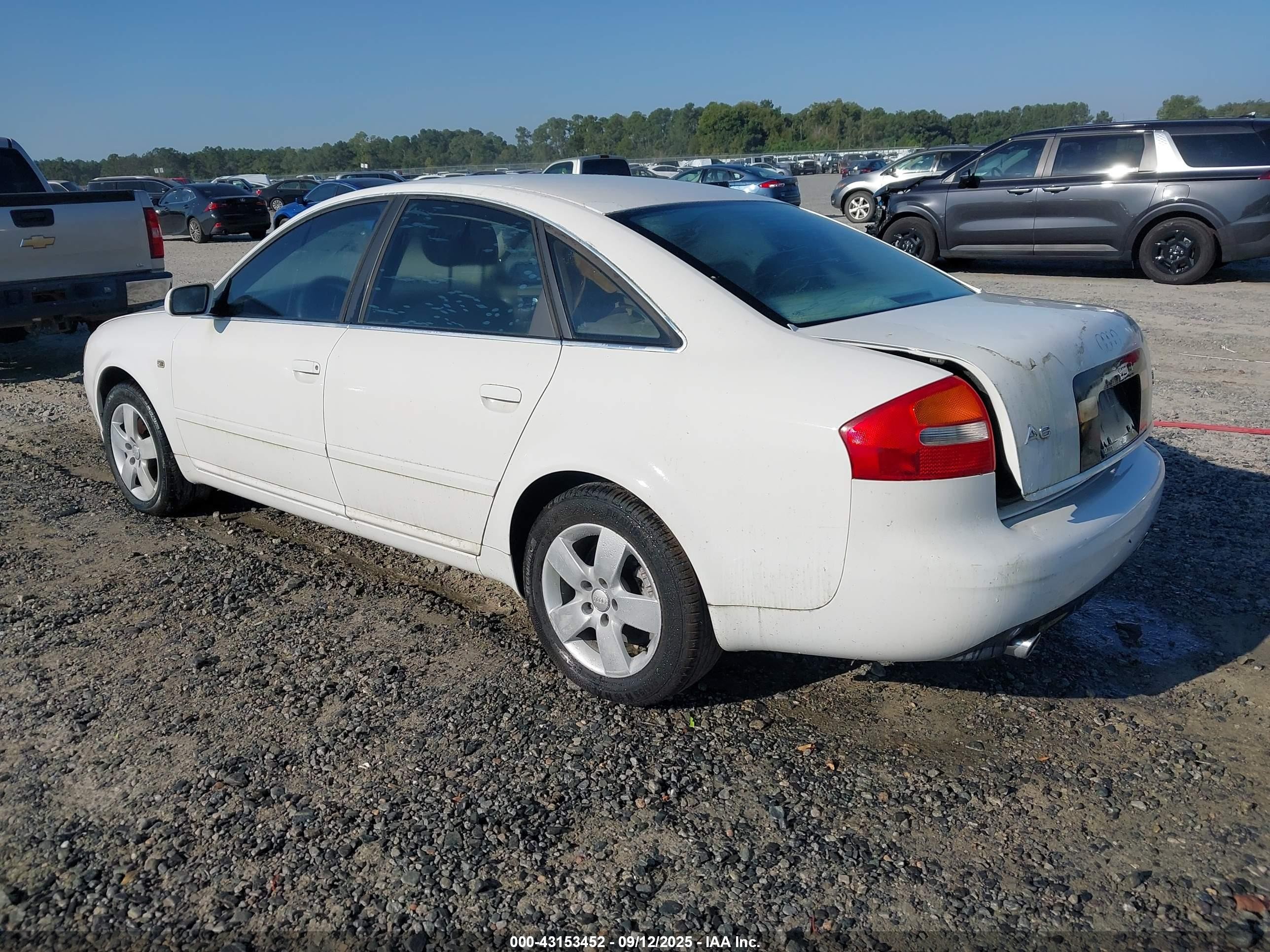 2002 Audi A6 3.0l Белый vin: WAULT64B72N029243