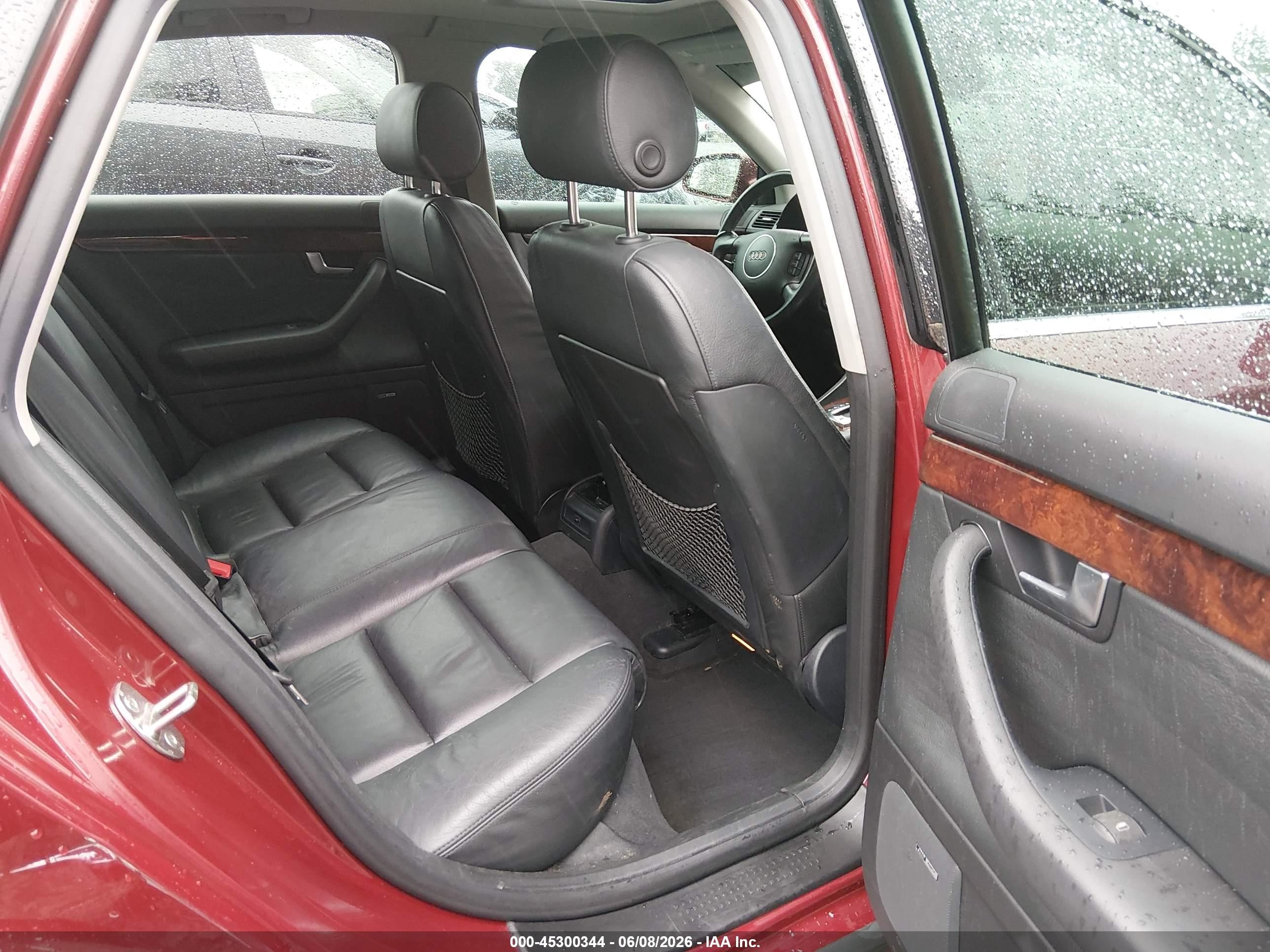 2005 Audi A4 3.0/3.0 Special Edition Red vin: WAULT68E35A036612