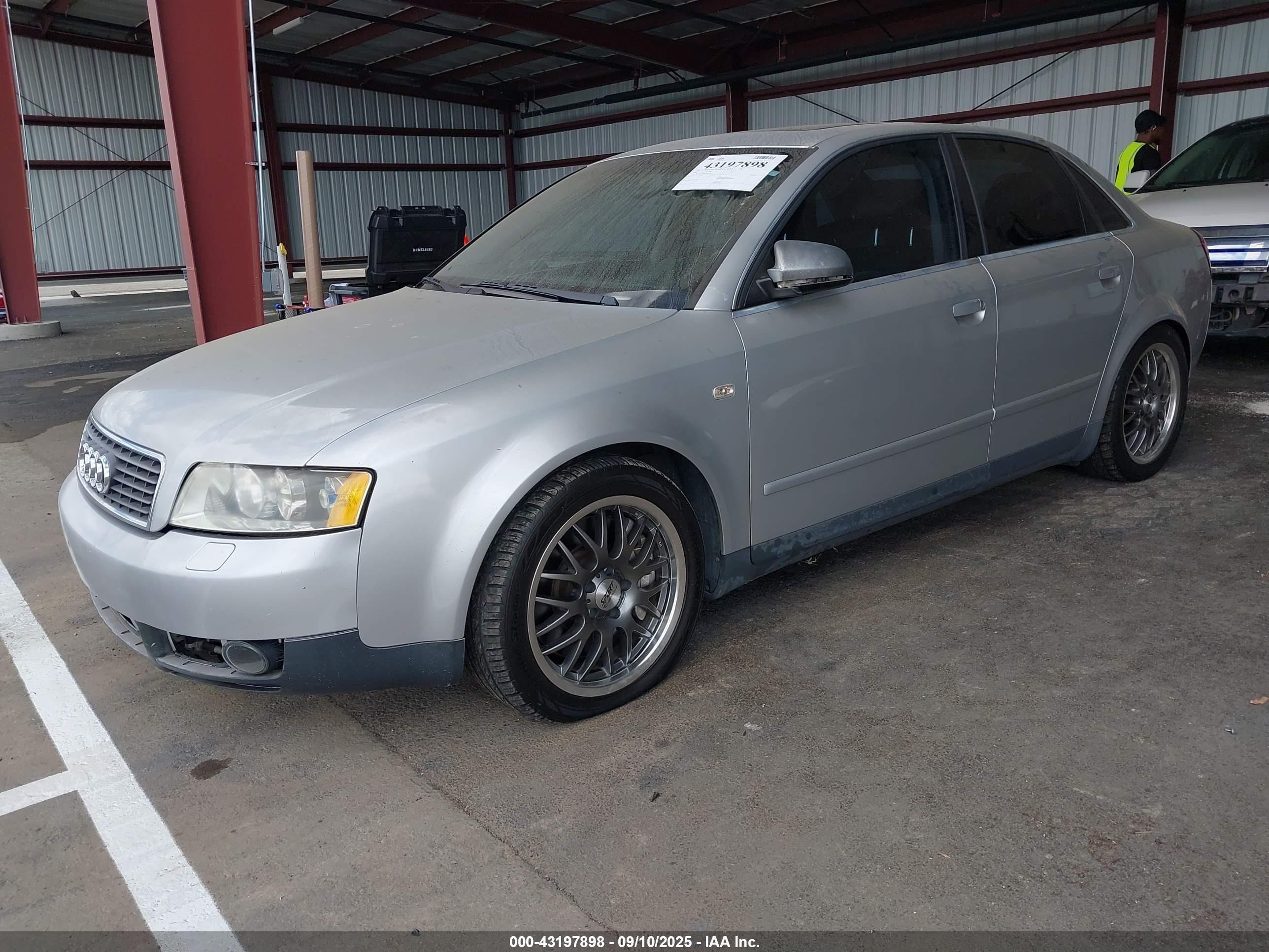 2002 Audi A4 3.0 Серебряный vin: WAULT68E62A132519