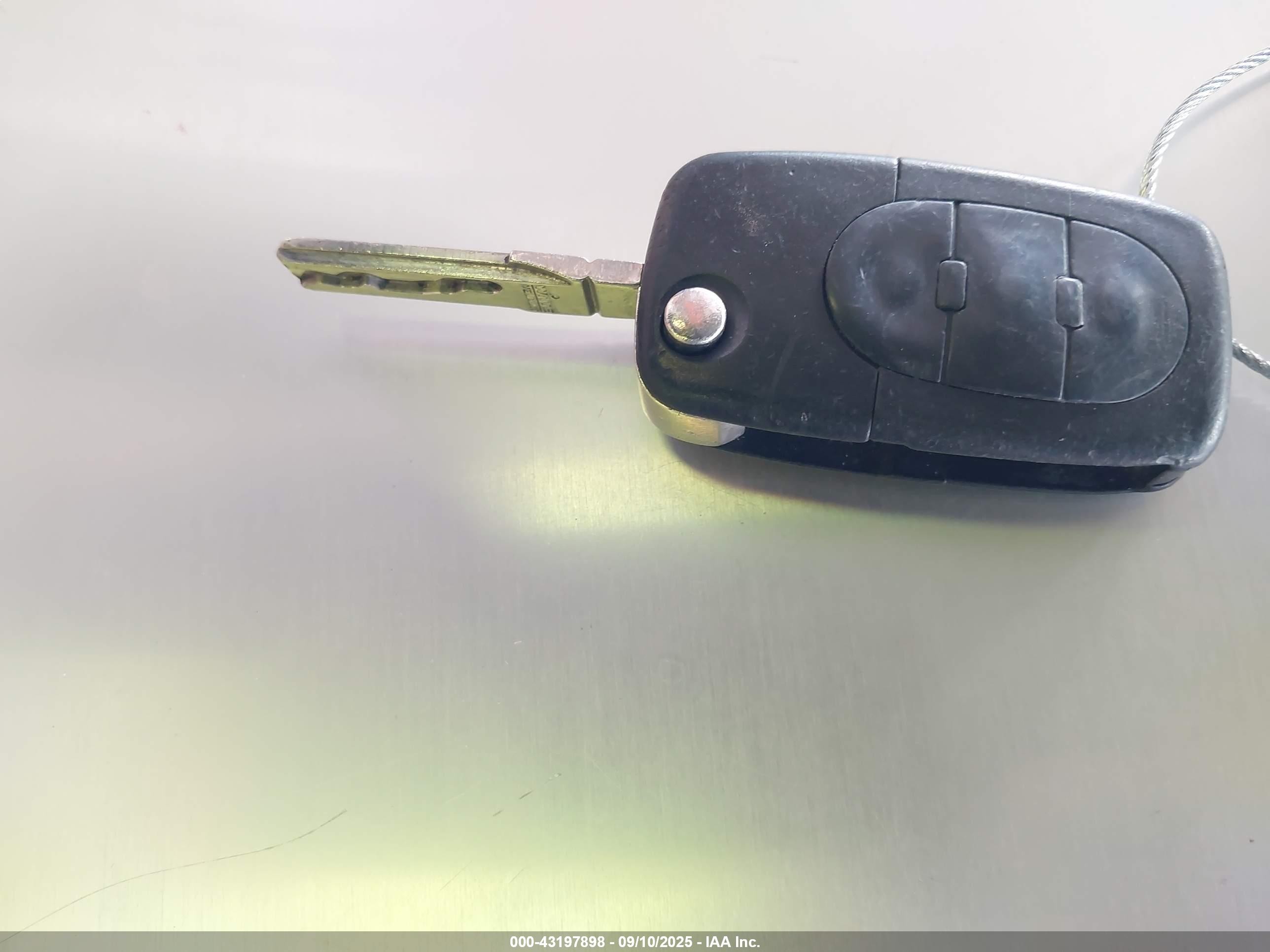 2002 Audi A4 3.0 Серебряный vin: WAULT68E62A132519